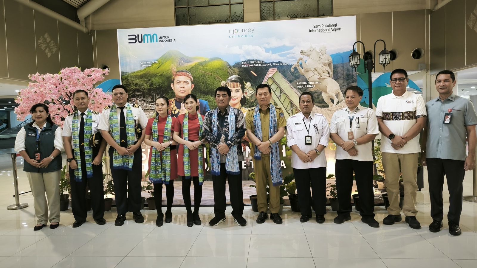 Gambar Artikel Penerbangan Perdana Manado-T...