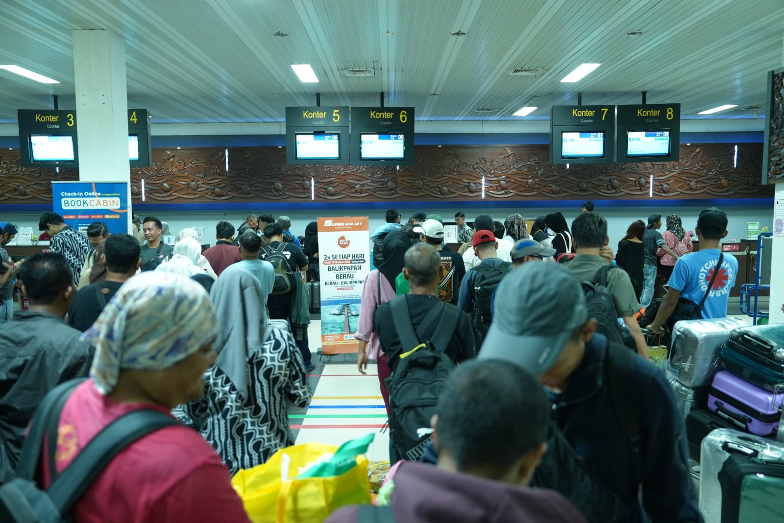 Gambar Artikel Kemenhub Pastikan Tarif Tiket Pesaw...