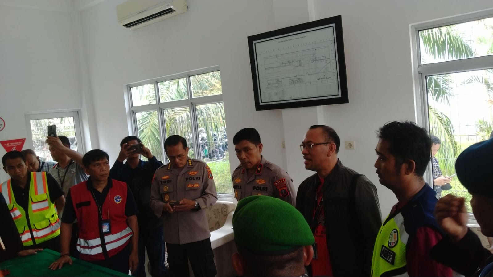 Gambar Artikel Kemenhub Memastikan Keselamatan dan...