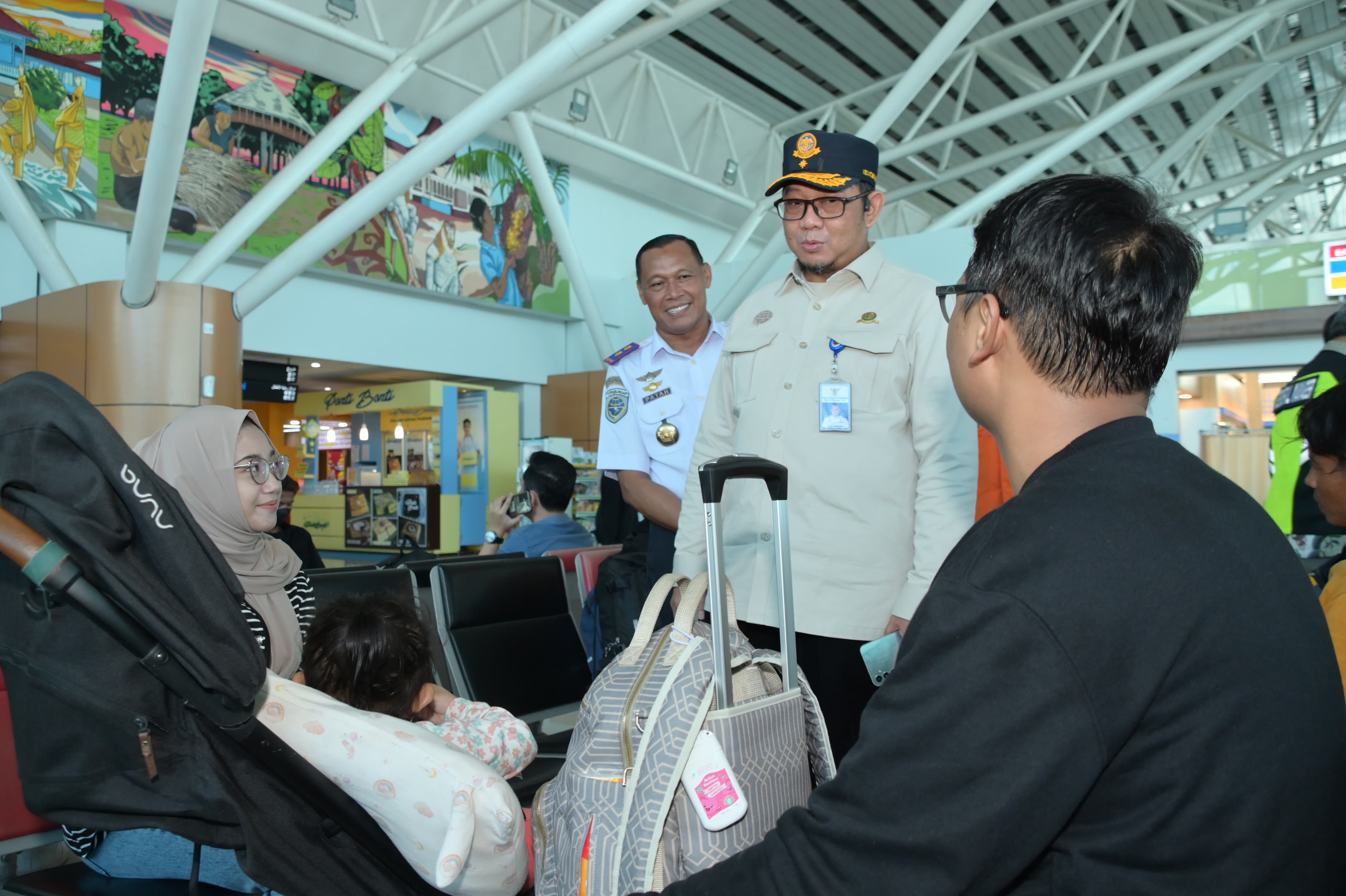 Gambar Artikel Monitoring Angkutan Lebaran di Pont...