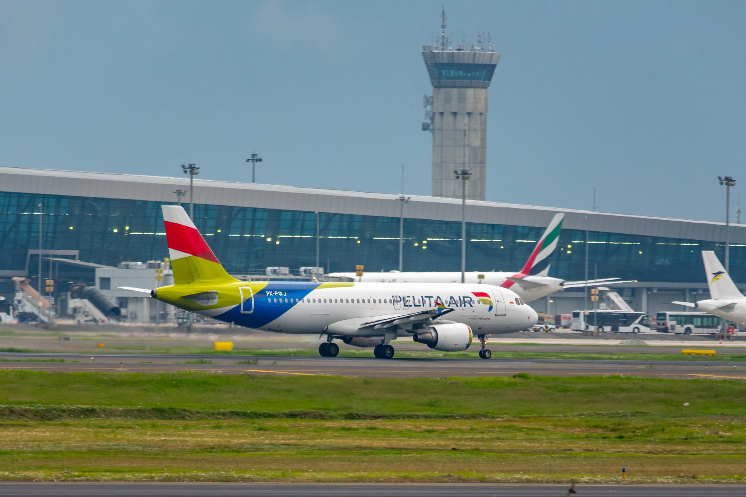 Gambar Artikel Rute Internasional Perdana Pelita A...