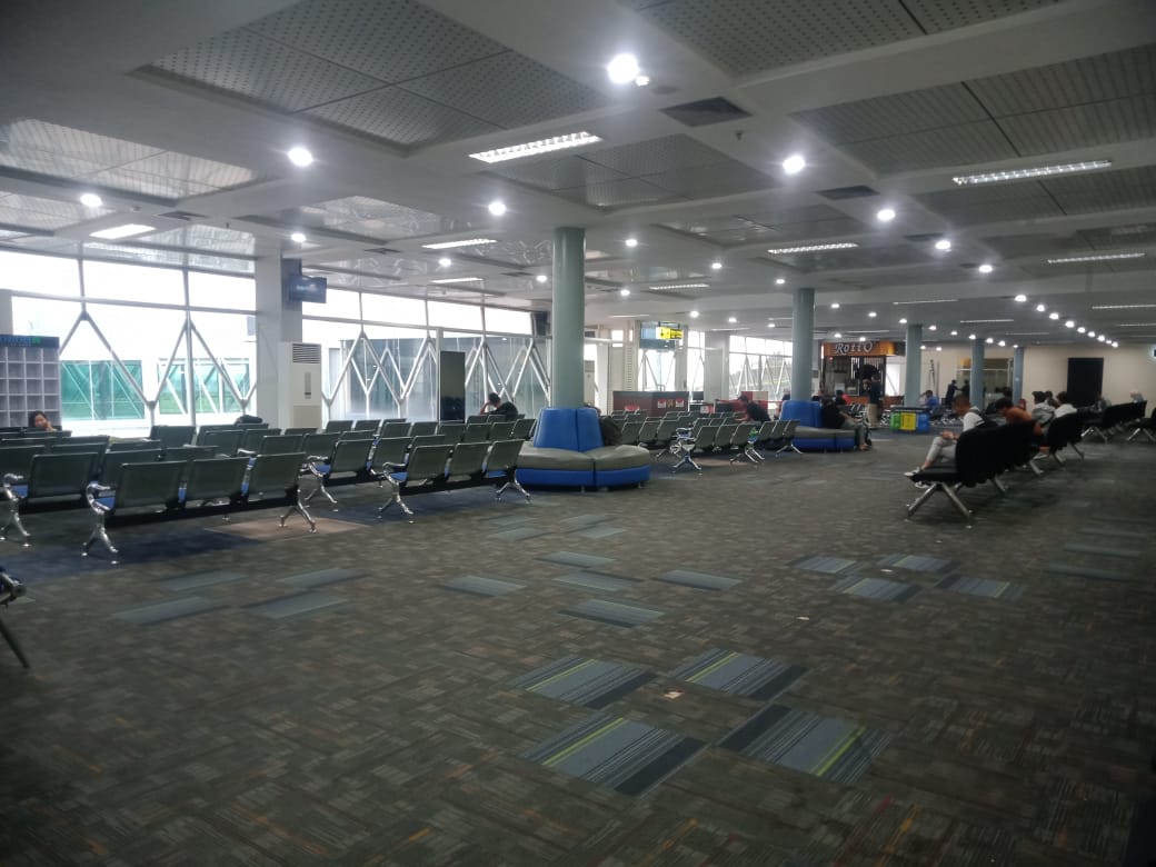 Foto Bandara RUANG TUNGGU GATE 4