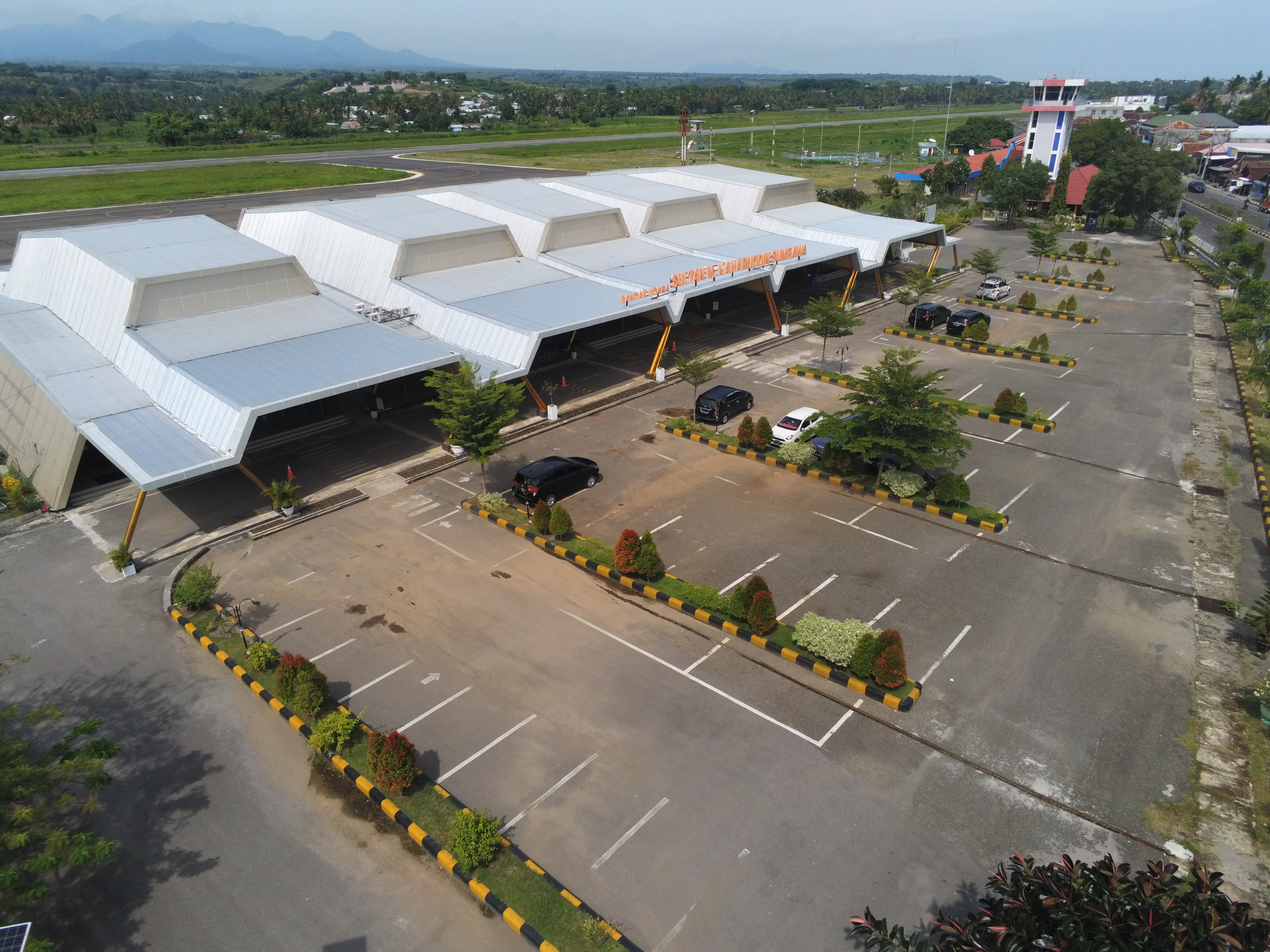 Foto Bandara PARKIR KENDARAAN