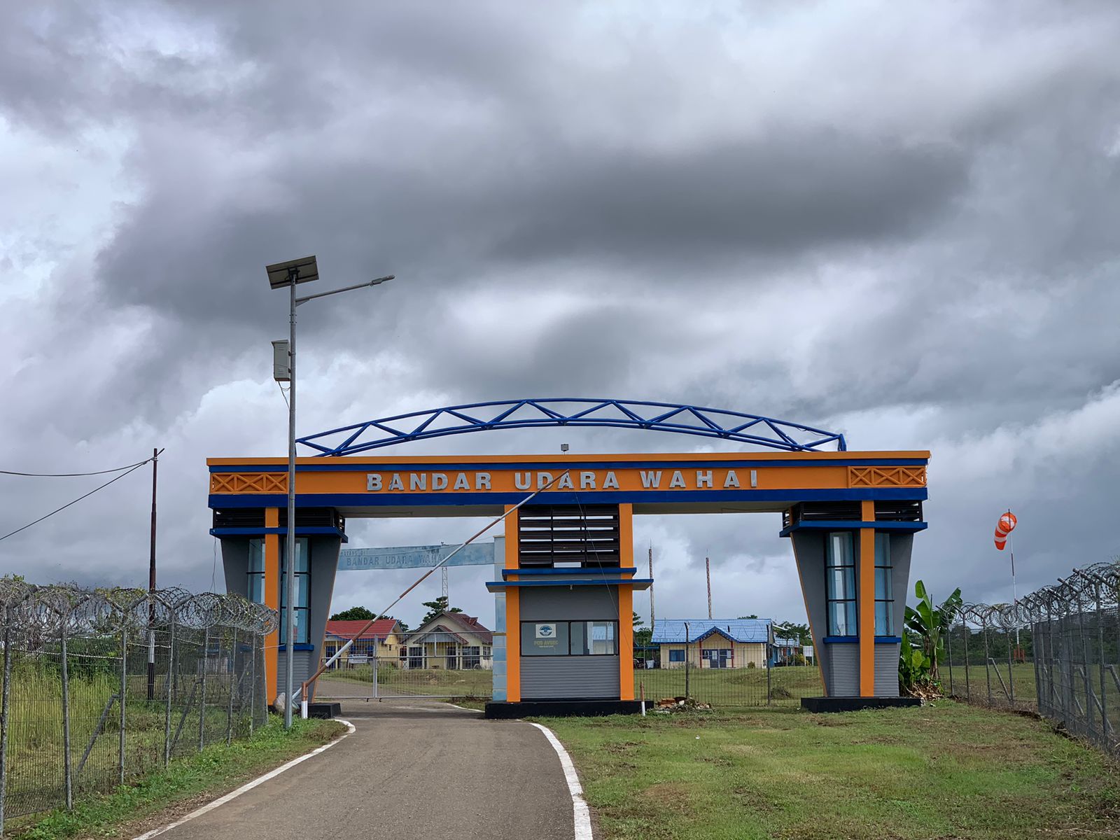 Foto Bandara Gerbang Masuk