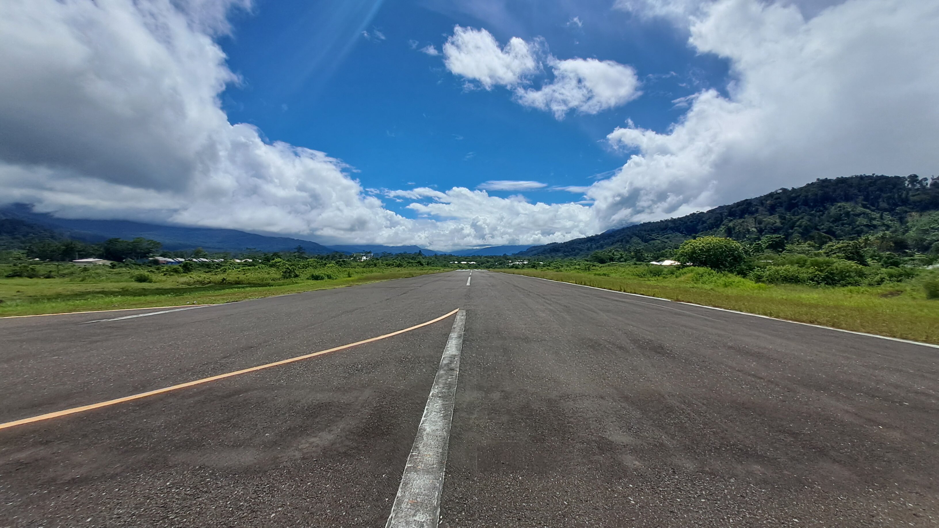 Foto Bandara Runway 21