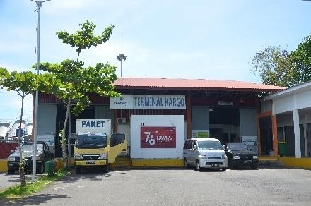 Foto Bandara Terminal Cargo