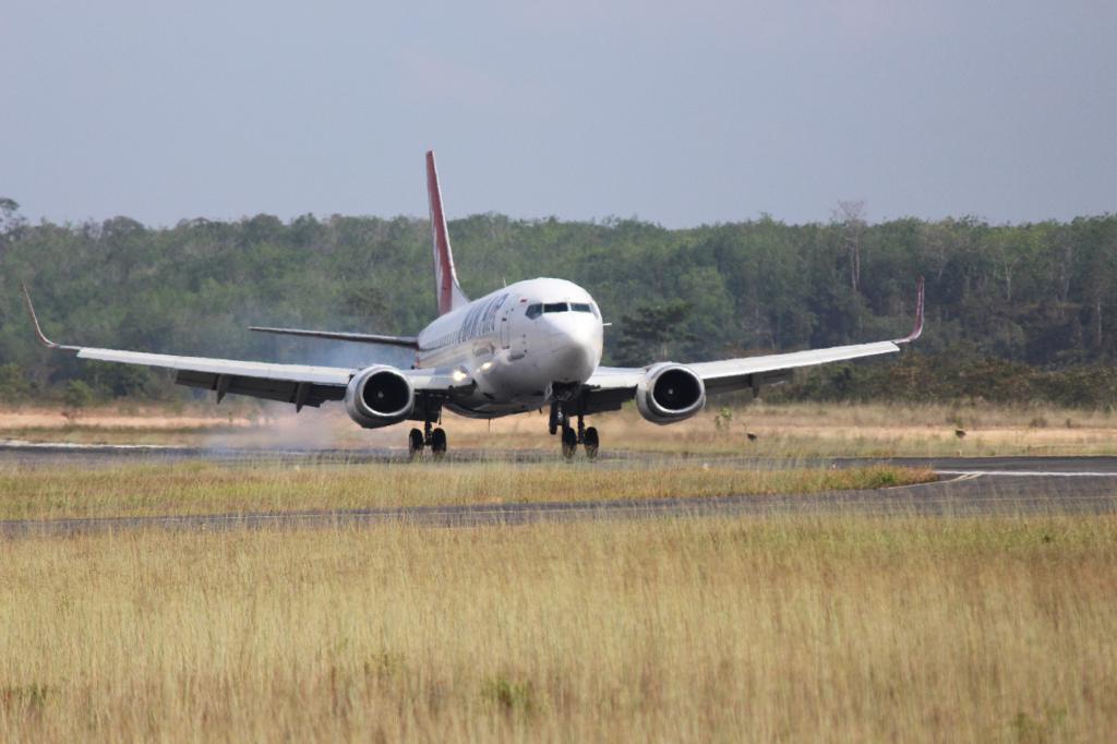 Foto Bandara Boeing 737-500 (Nam Air) 