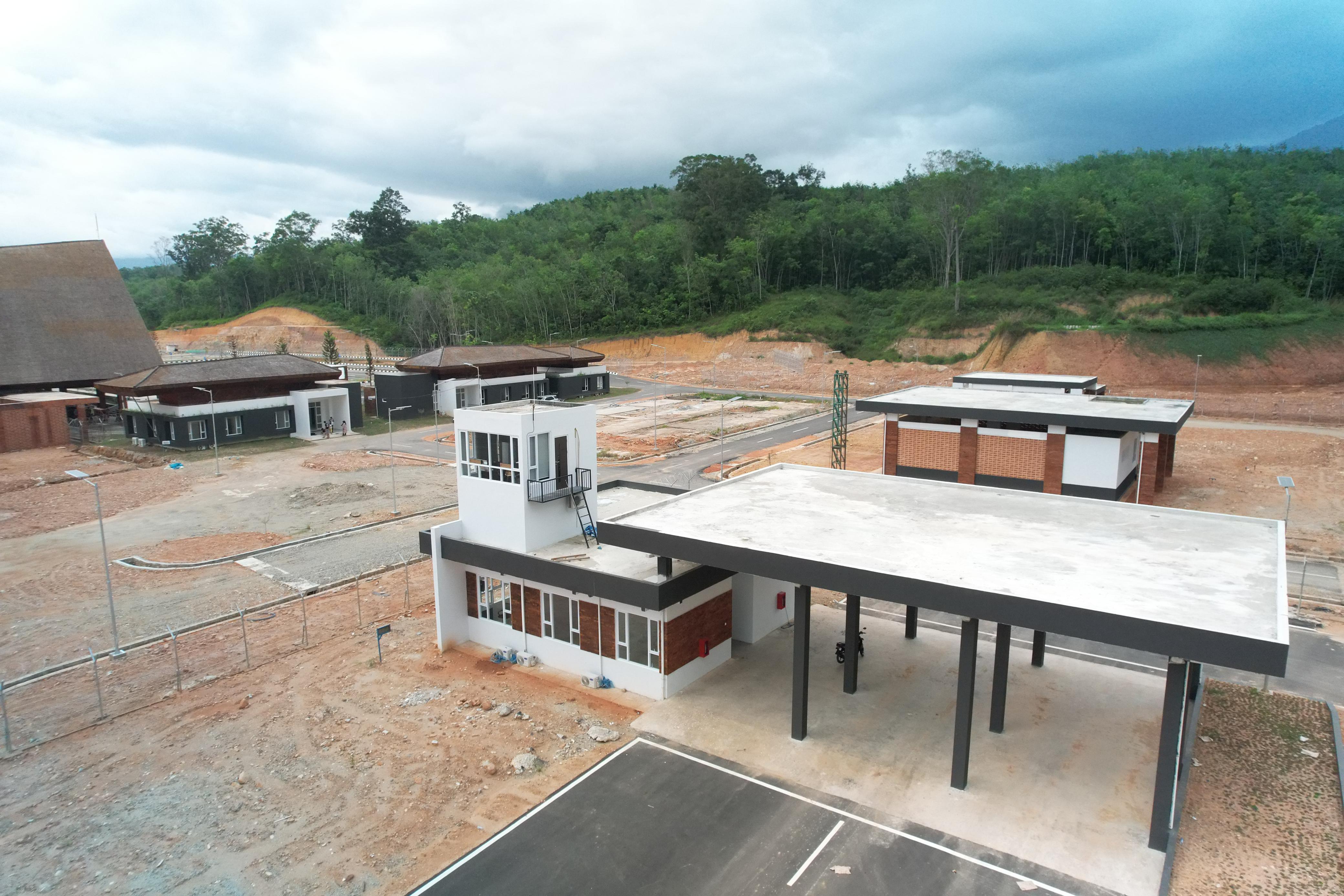 Foto Bandara Gedung Penunjang Operasional