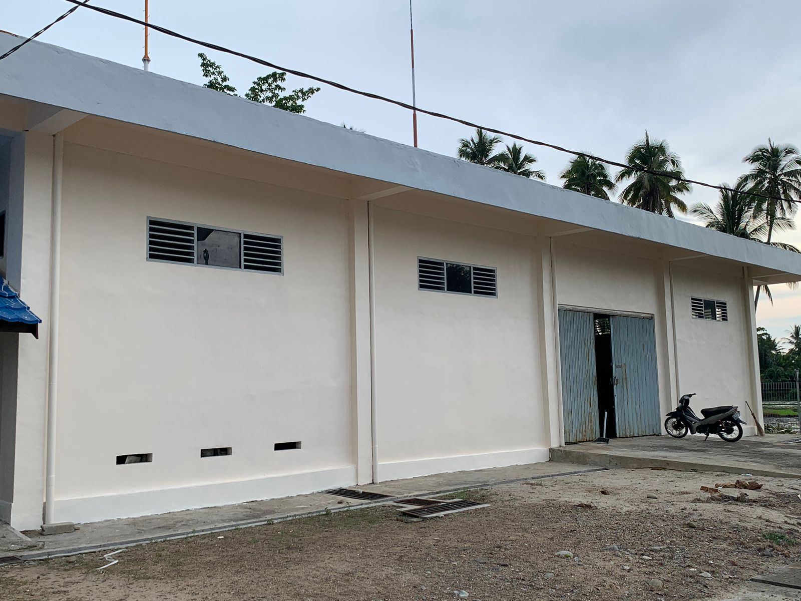 Foto Bandara FASILITAS PENUNJANG GEDUNG POWER HOUSE BANDARA SULTAN BANTILAN TOLITOLI