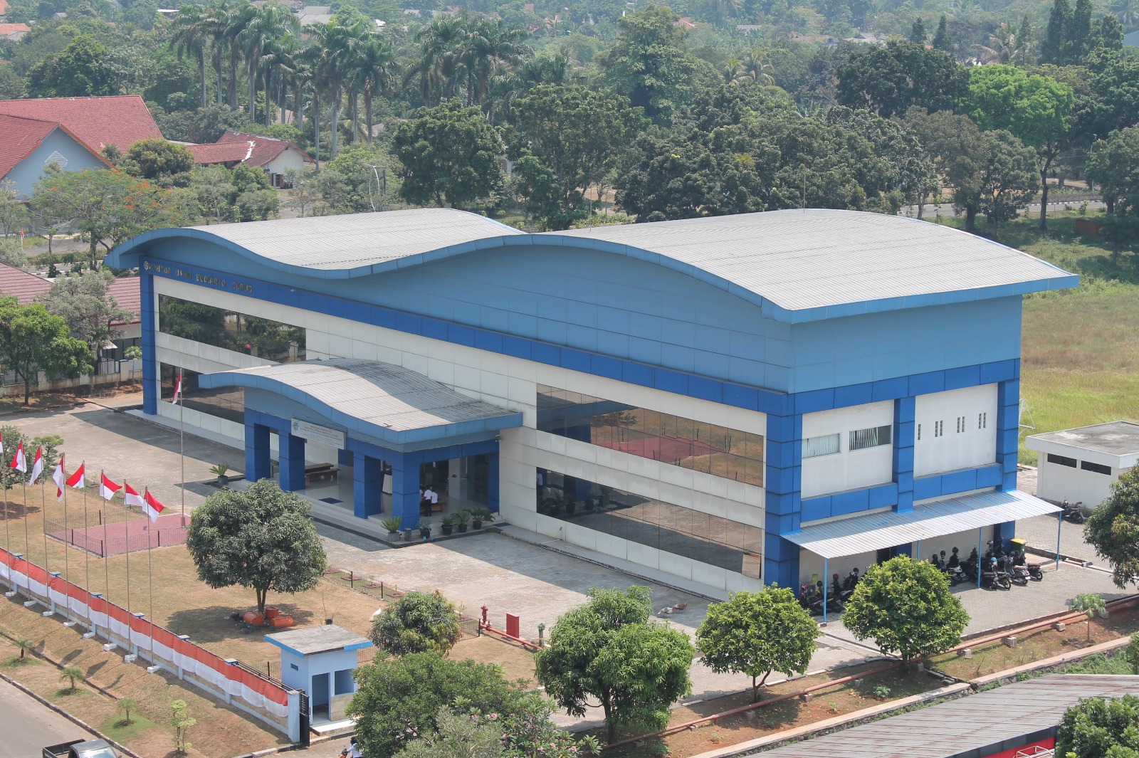 Foto Bandara Gedung Kantor UPBU Budiarto