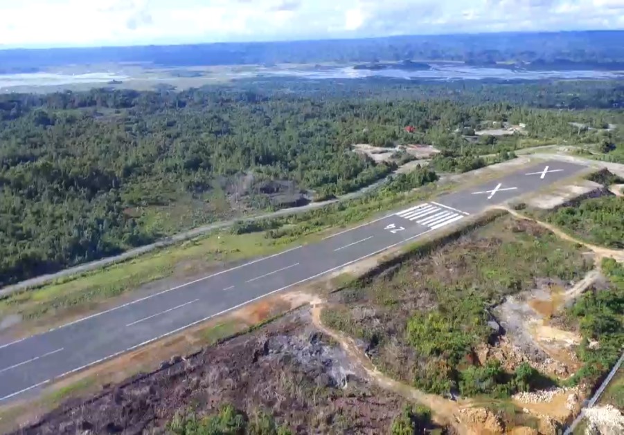 Foto Bandara RUNWAY 24 UPBU KAMBUAYA 