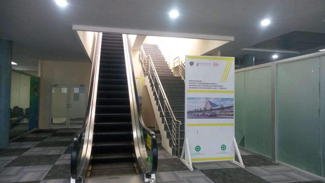 Foto Bandara ESKALATOR KEDATANGAN