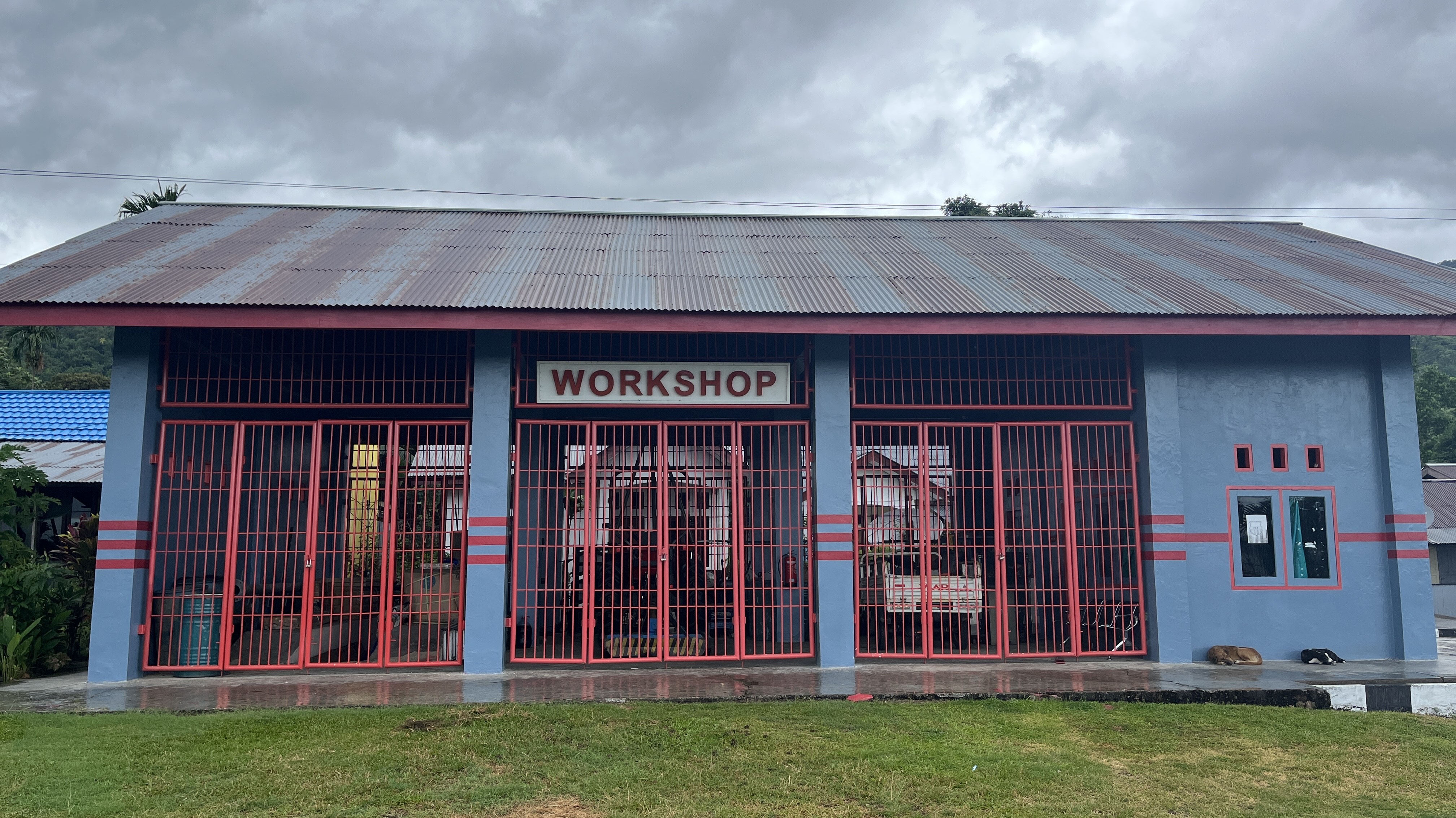 Foto Bandara BANGUNAN WORKSHOP UNIT BANGLAND