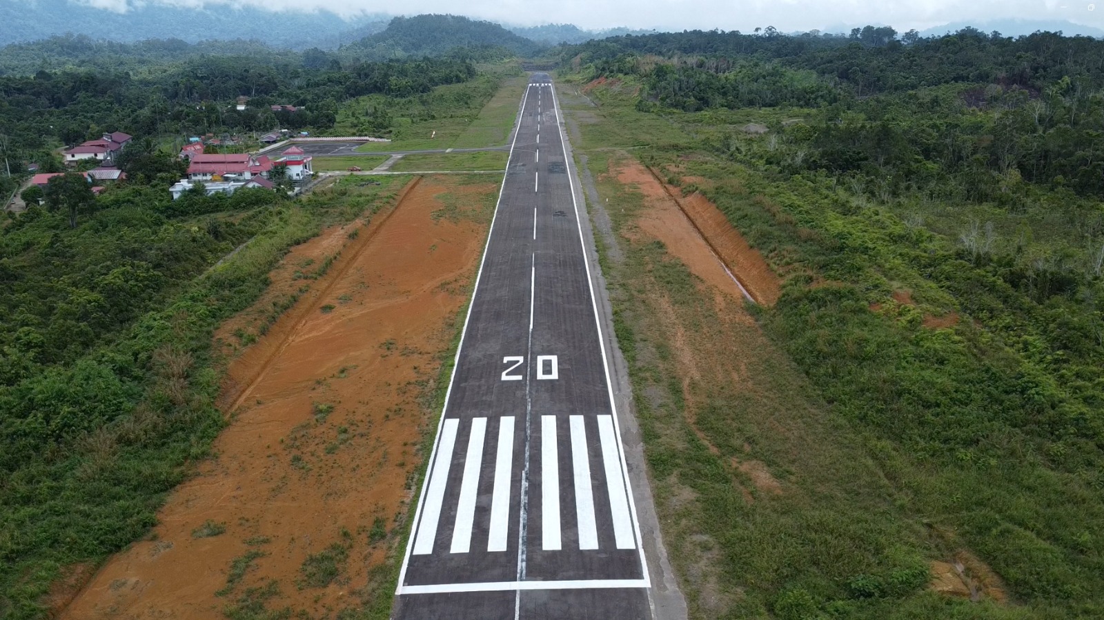 Foto Bandara RUNWAY 20