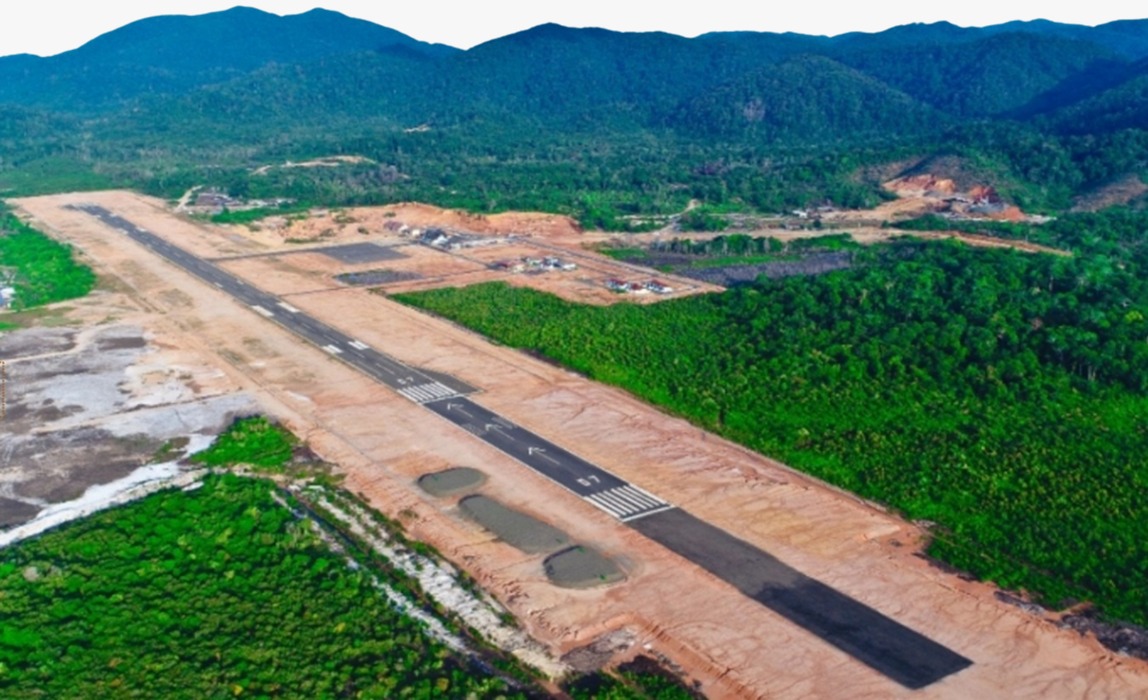 Foto Bandara Runway