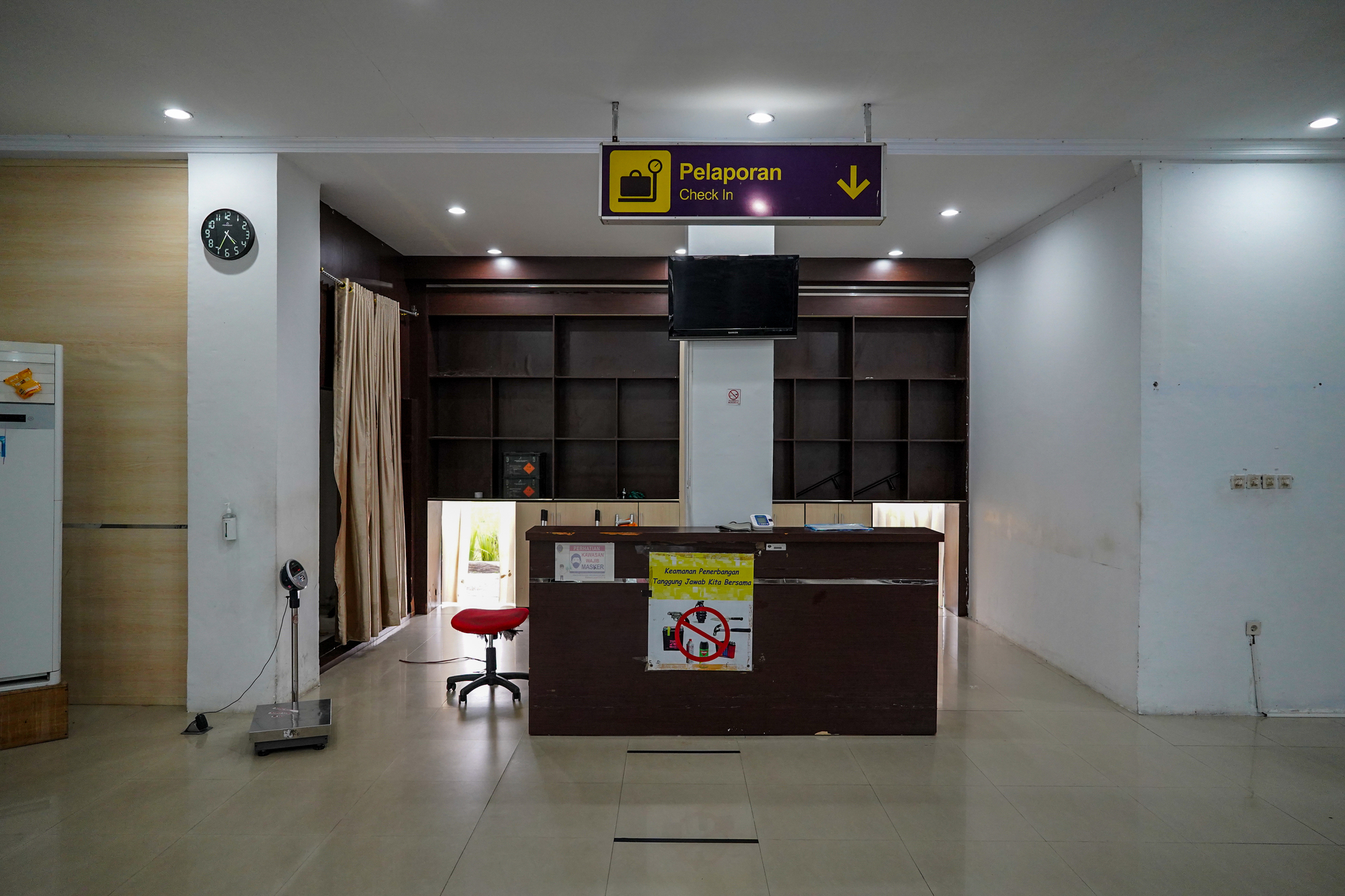 Foto Bandara CHECK-IN COUNTER BANDARA 