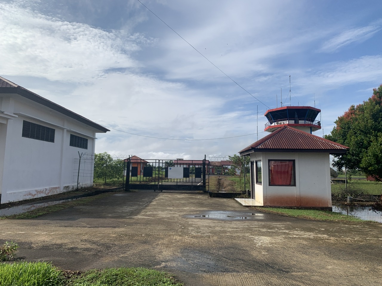 Foto Bandara Pagar Sisi Udara