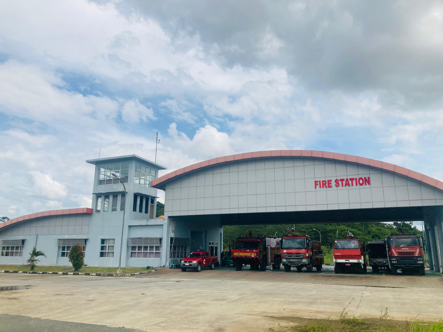 Foto Bandara Gedung PKP-PK Bandara Kalimarau