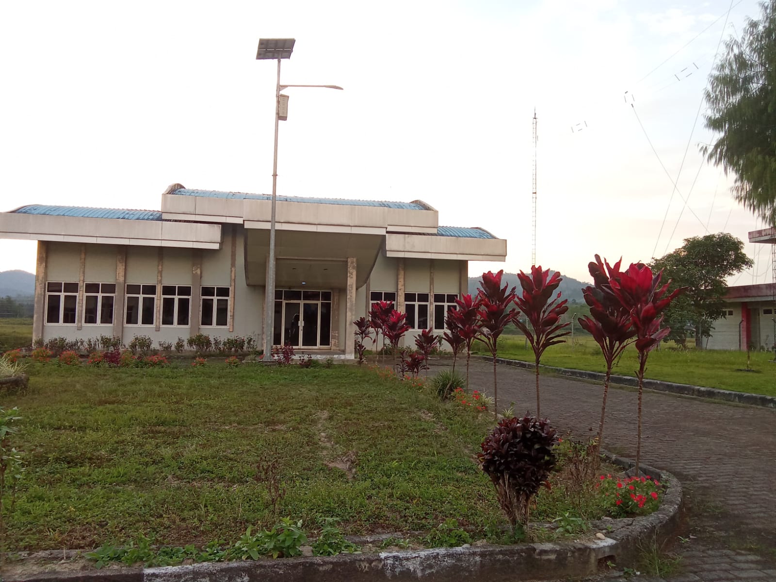 Foto Bandara Gedung Operasional