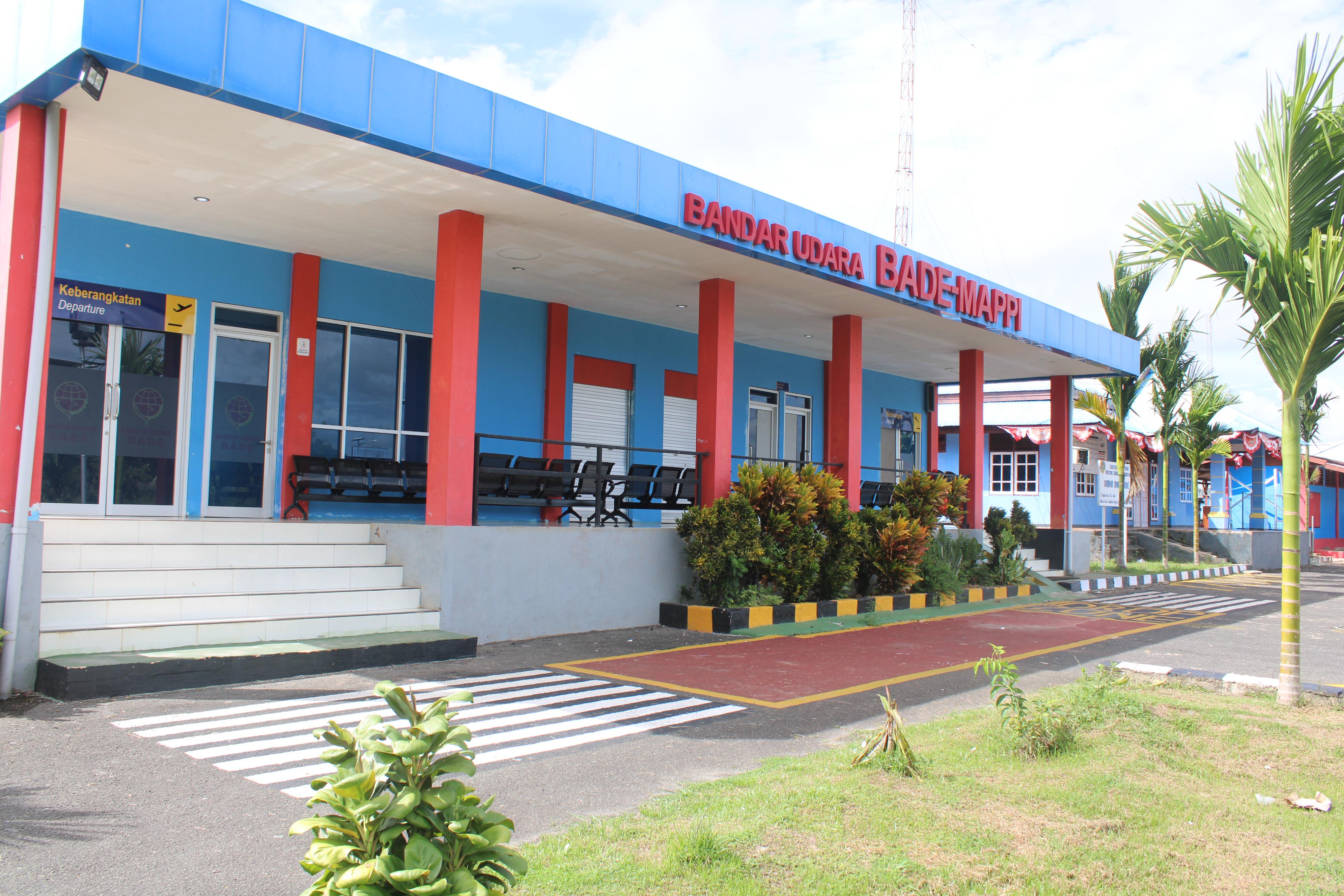 Foto Bandara Gedung Terminal Landside