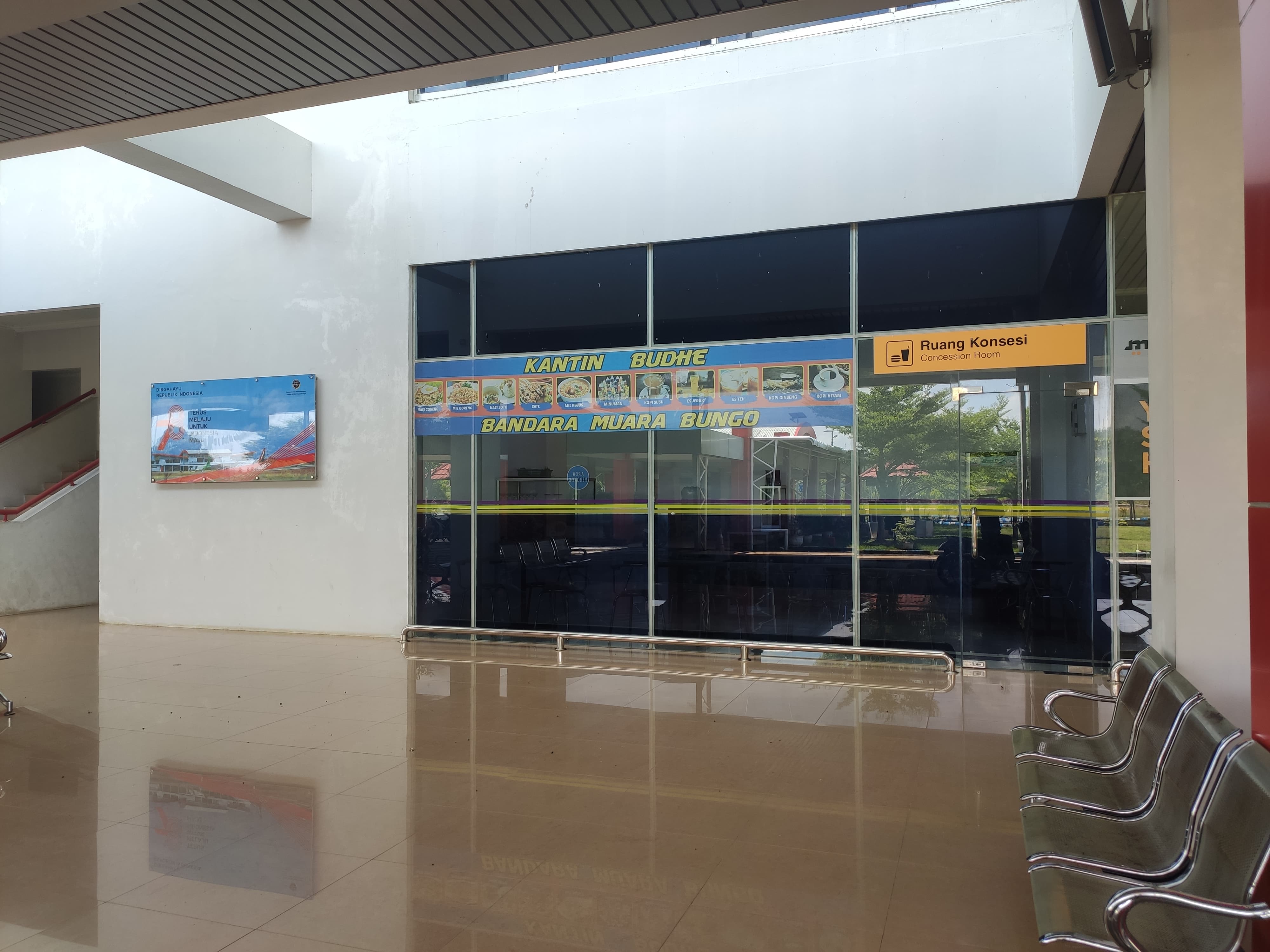 Foto Bandara Kantin Bandara Muara Bungo