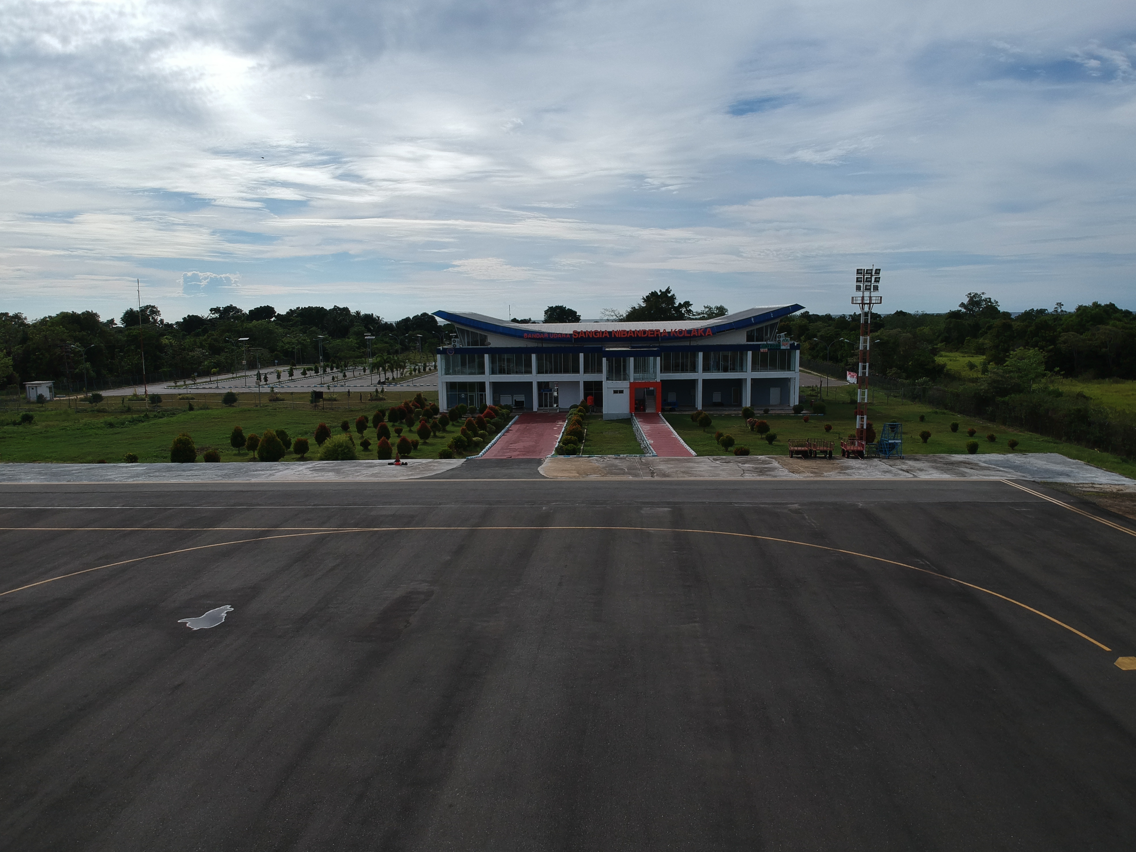 Foto Bandara Foto Terminal dari Apron