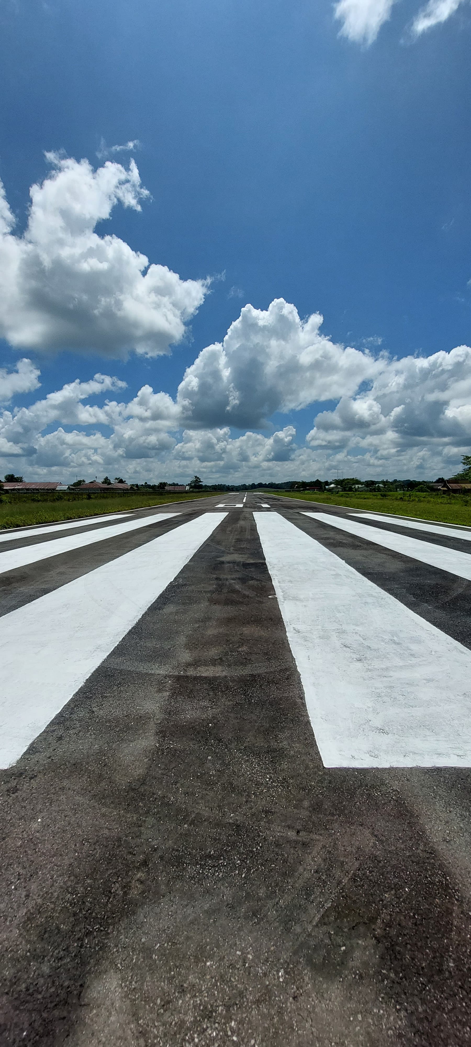 Foto Bandara Runway 01