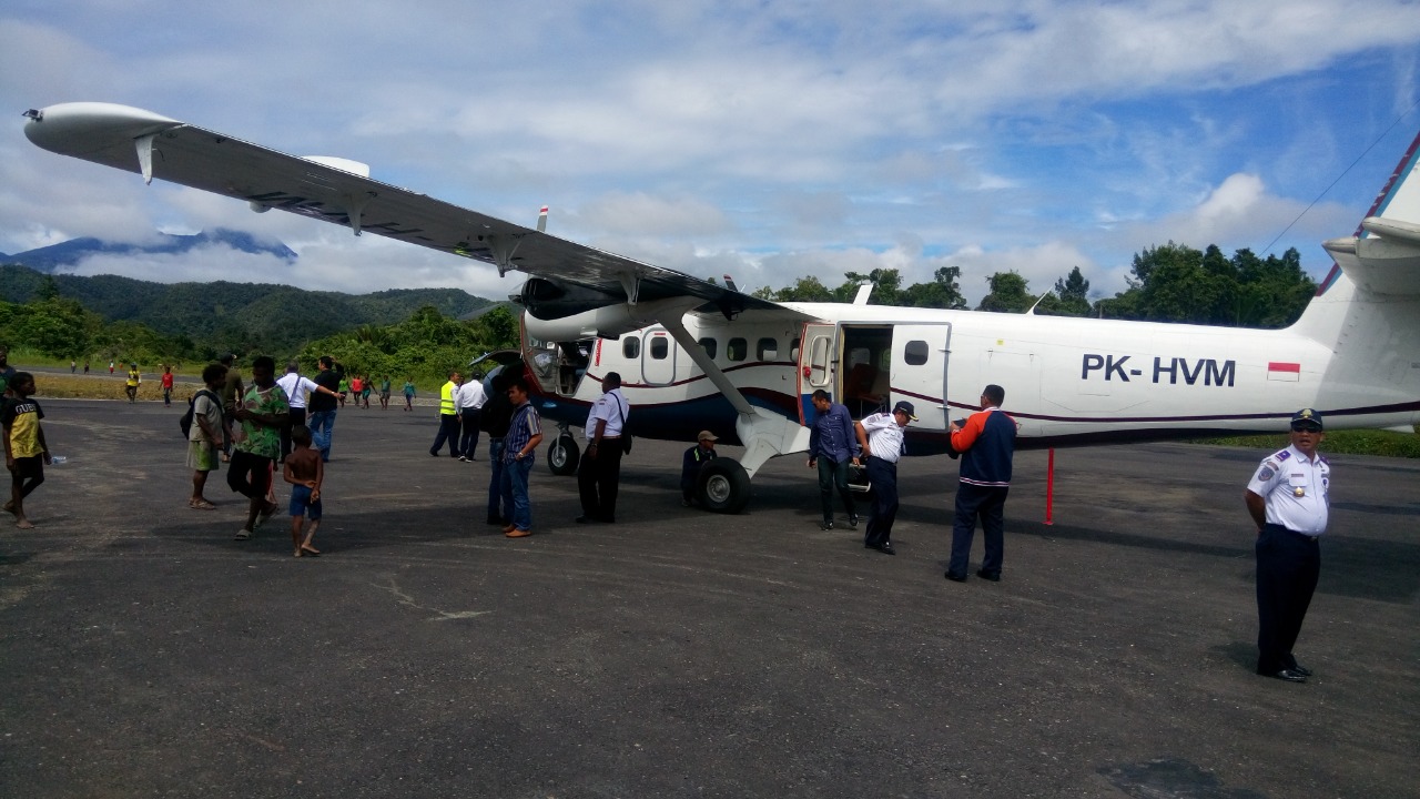 Foto Bandara Apron Bandara Aboy