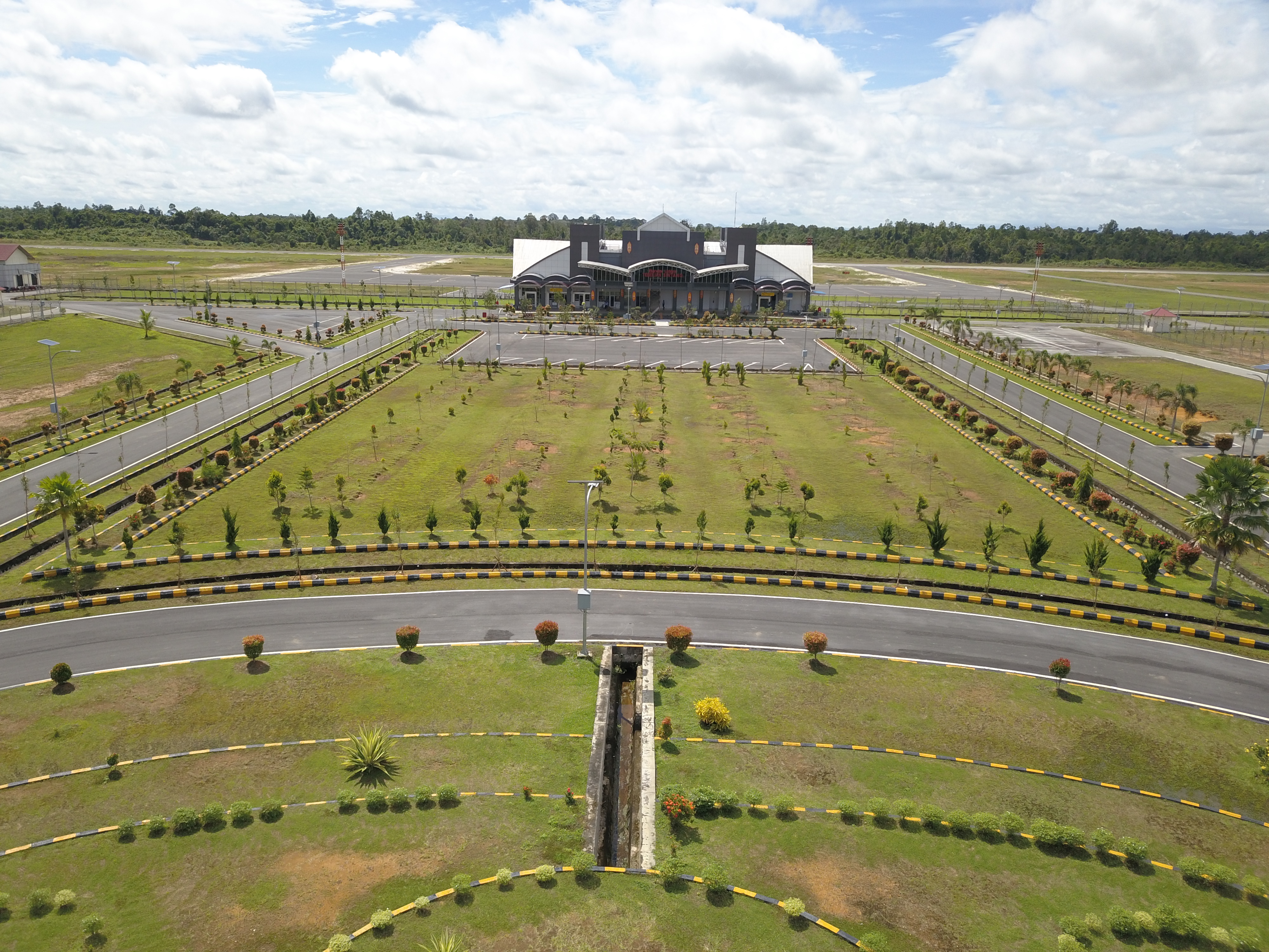 Foto Bandara Taman