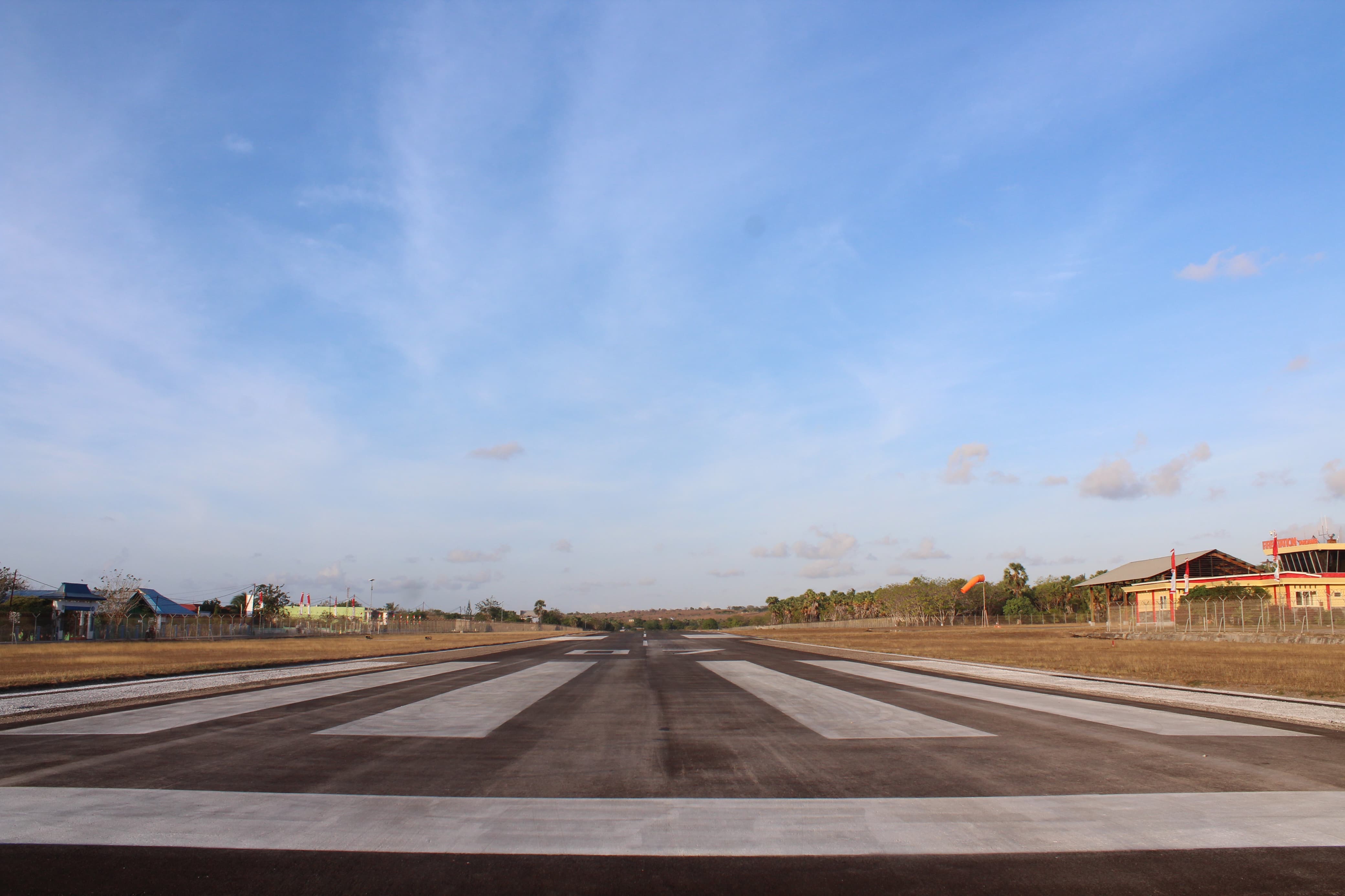 Foto Bandara Runway 07