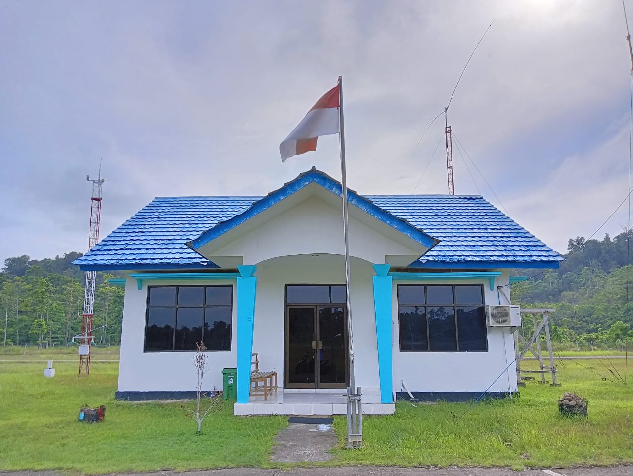 Foto Bandara Gedung Kespen