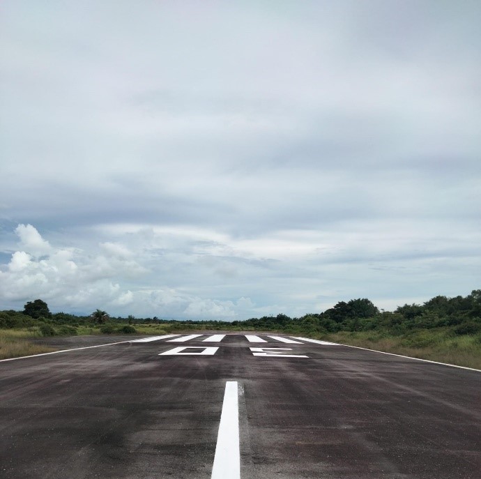 Foto Bandara Runway 30