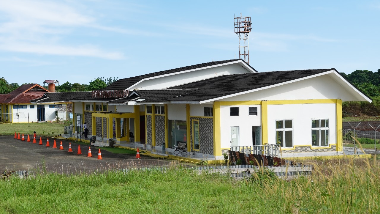 Foto Bandara GEDUNG TERMINAL