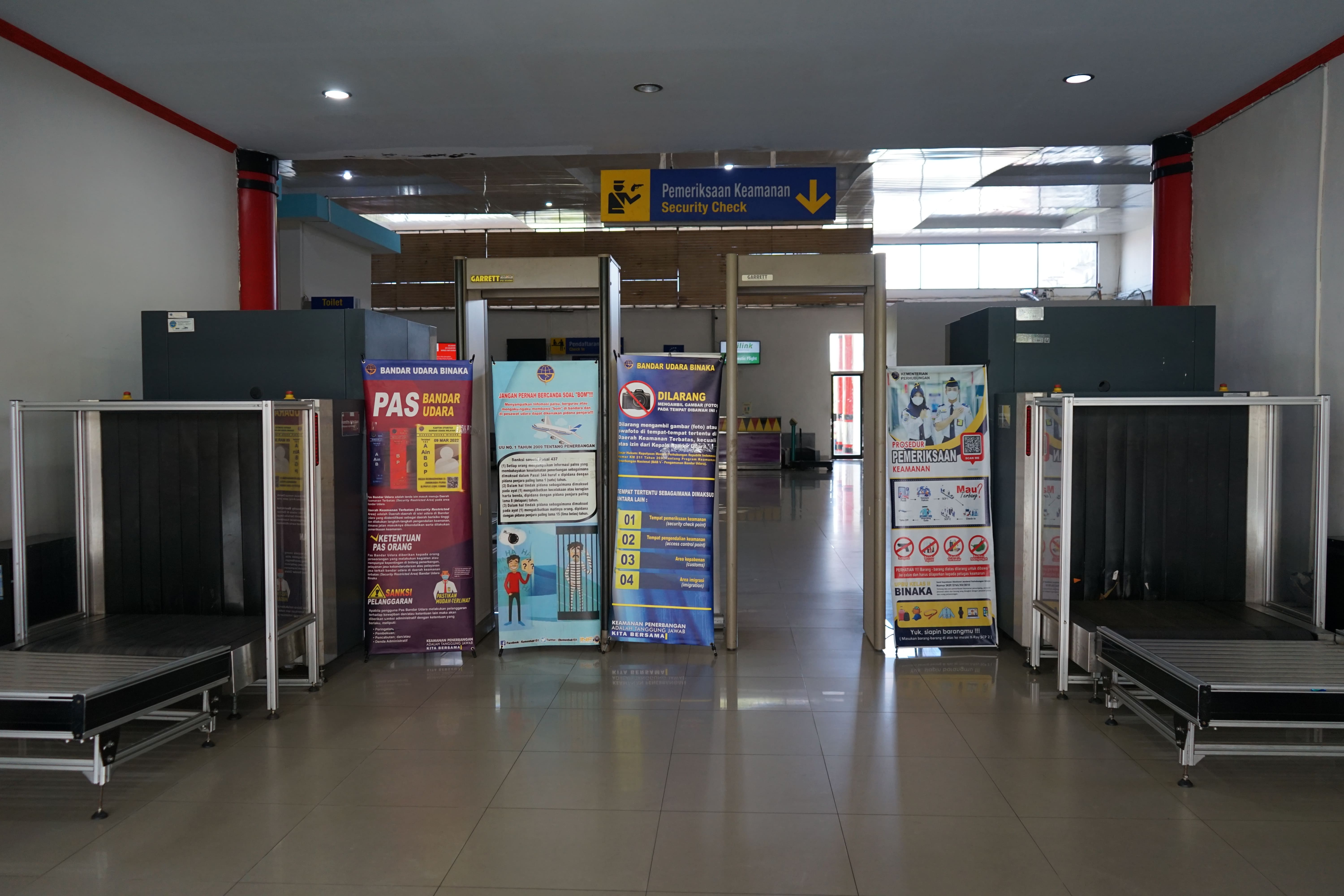 Foto Bandara Security Check Point (SCP) 1