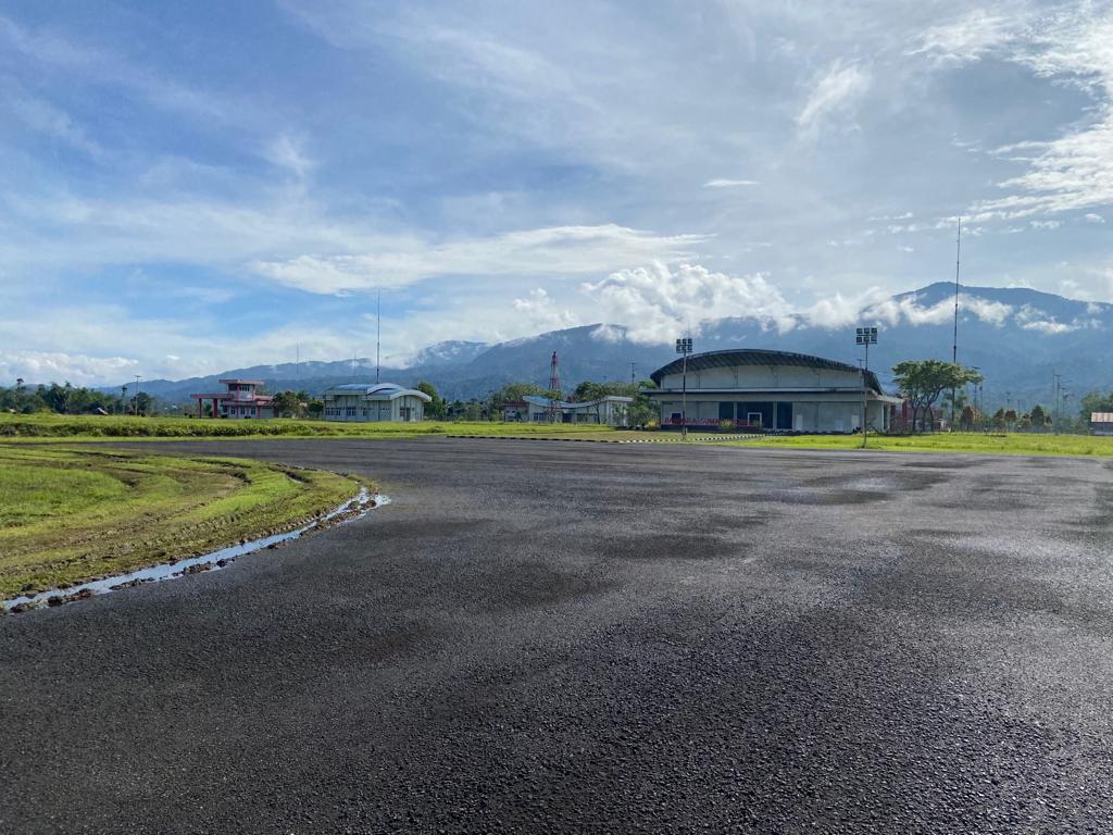 Foto Bandara Taxiway dan Apron