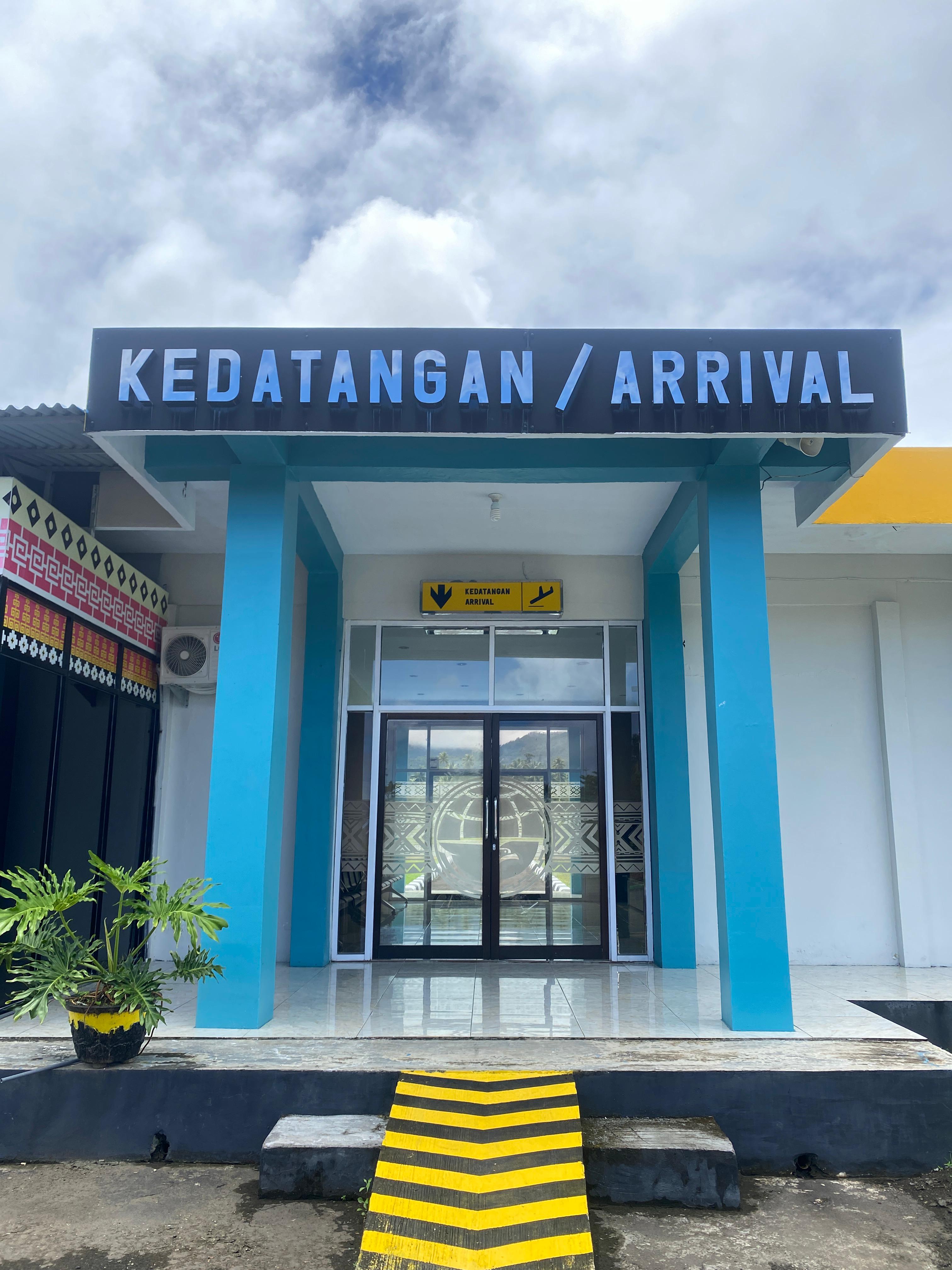 Foto Bandara Gate kedatangan UPBU Naha