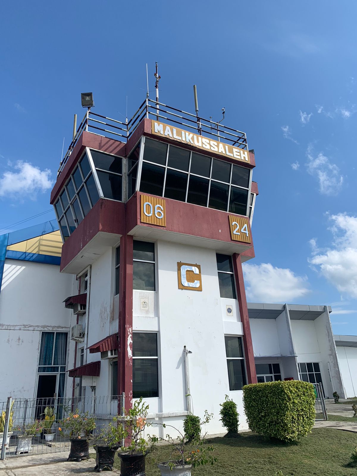 Foto Bandara GEDUNG ATC