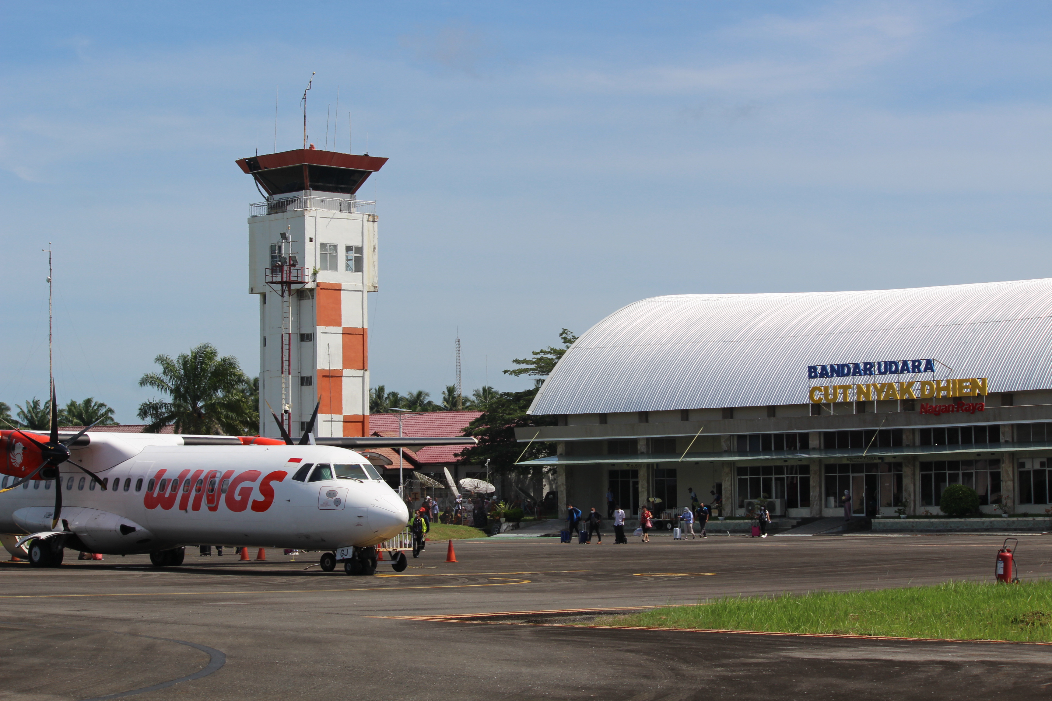 Foto Bandara FOTO APRON