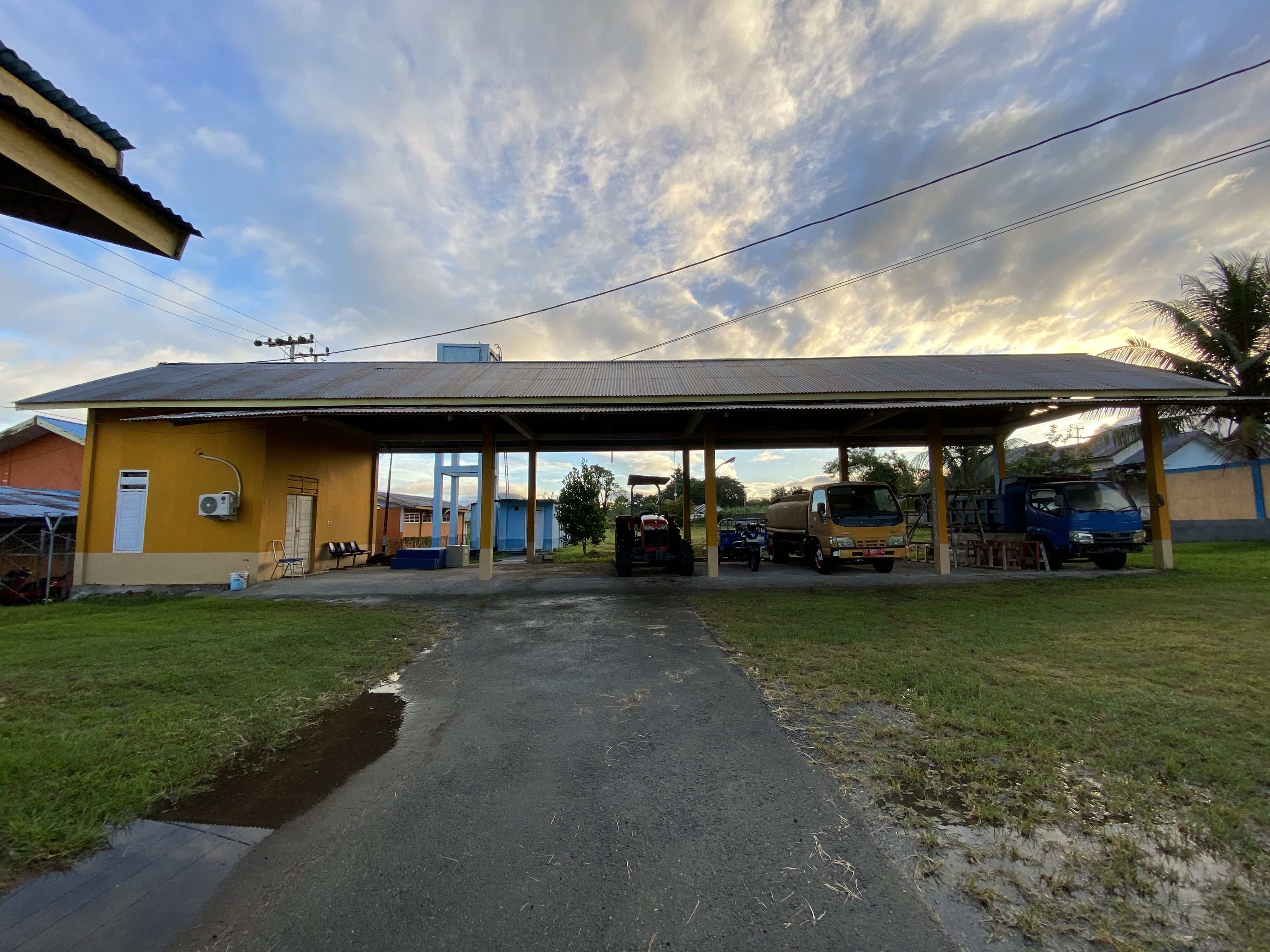 Foto Bandara Gedung Unit Bangunan dan Landasan