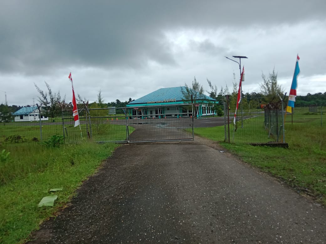 Gerbang Masuk Bandara