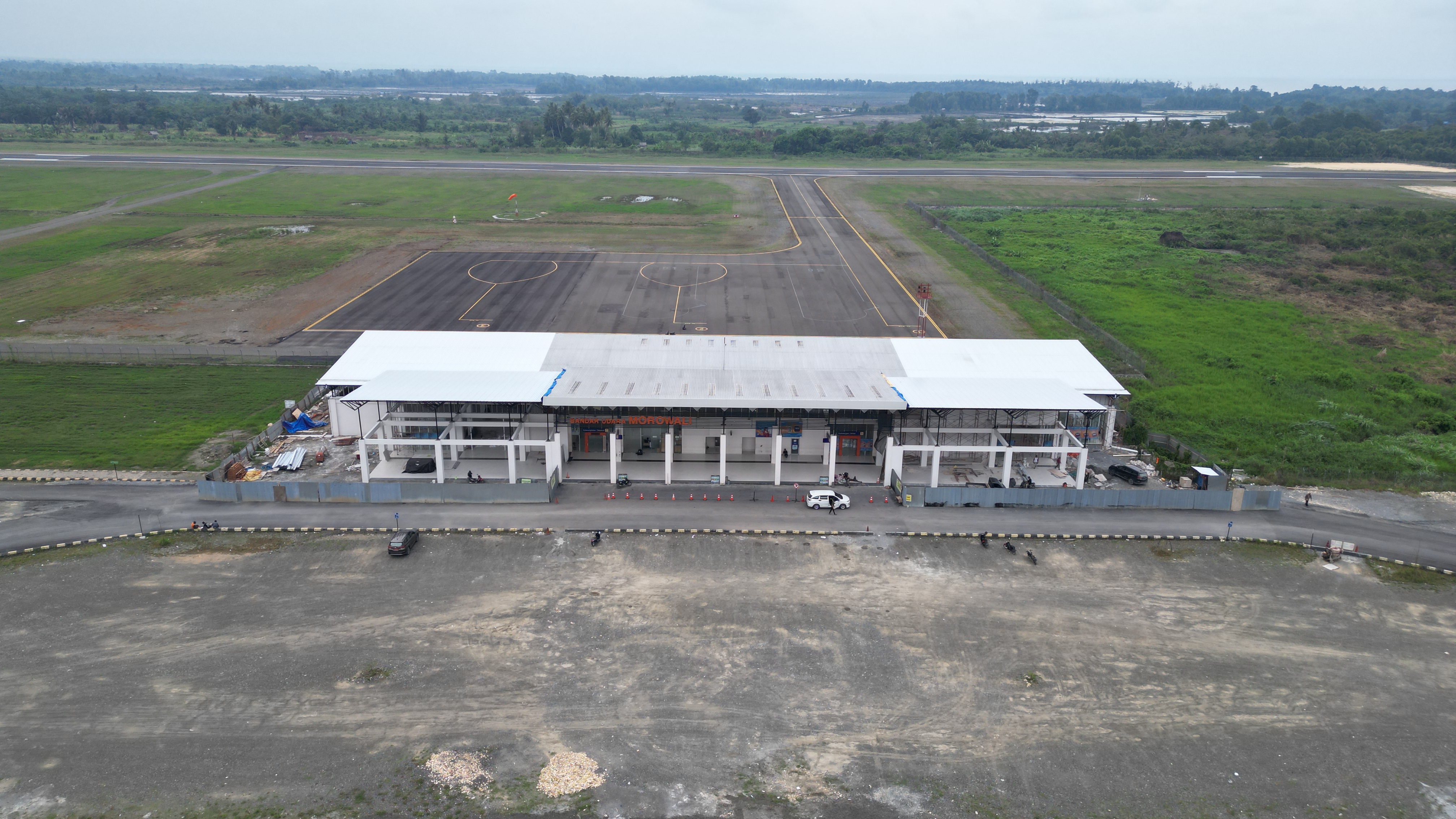 Foto Bandara Taxiway