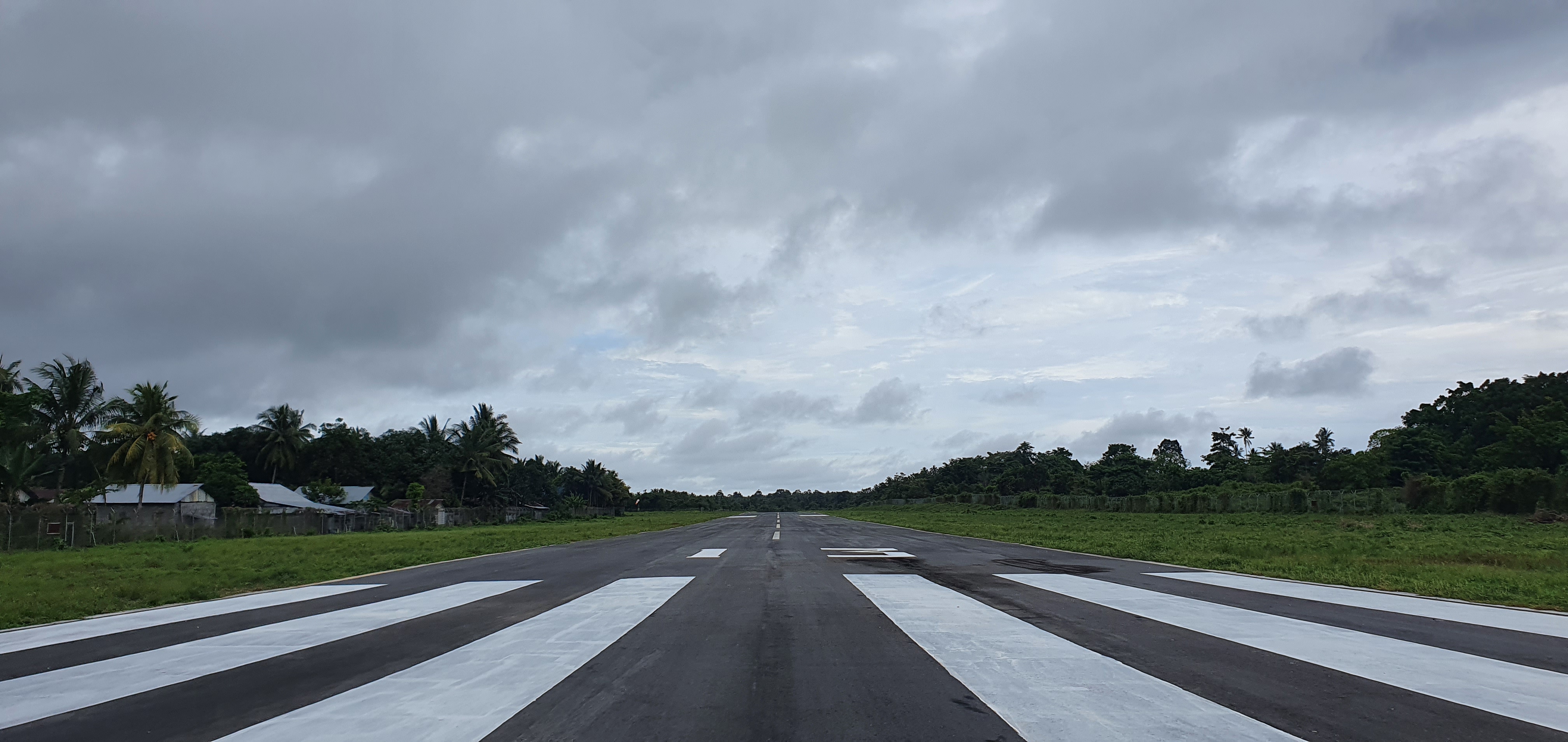 Foto Bandara Fasilitas Sisi Udara (Runway)