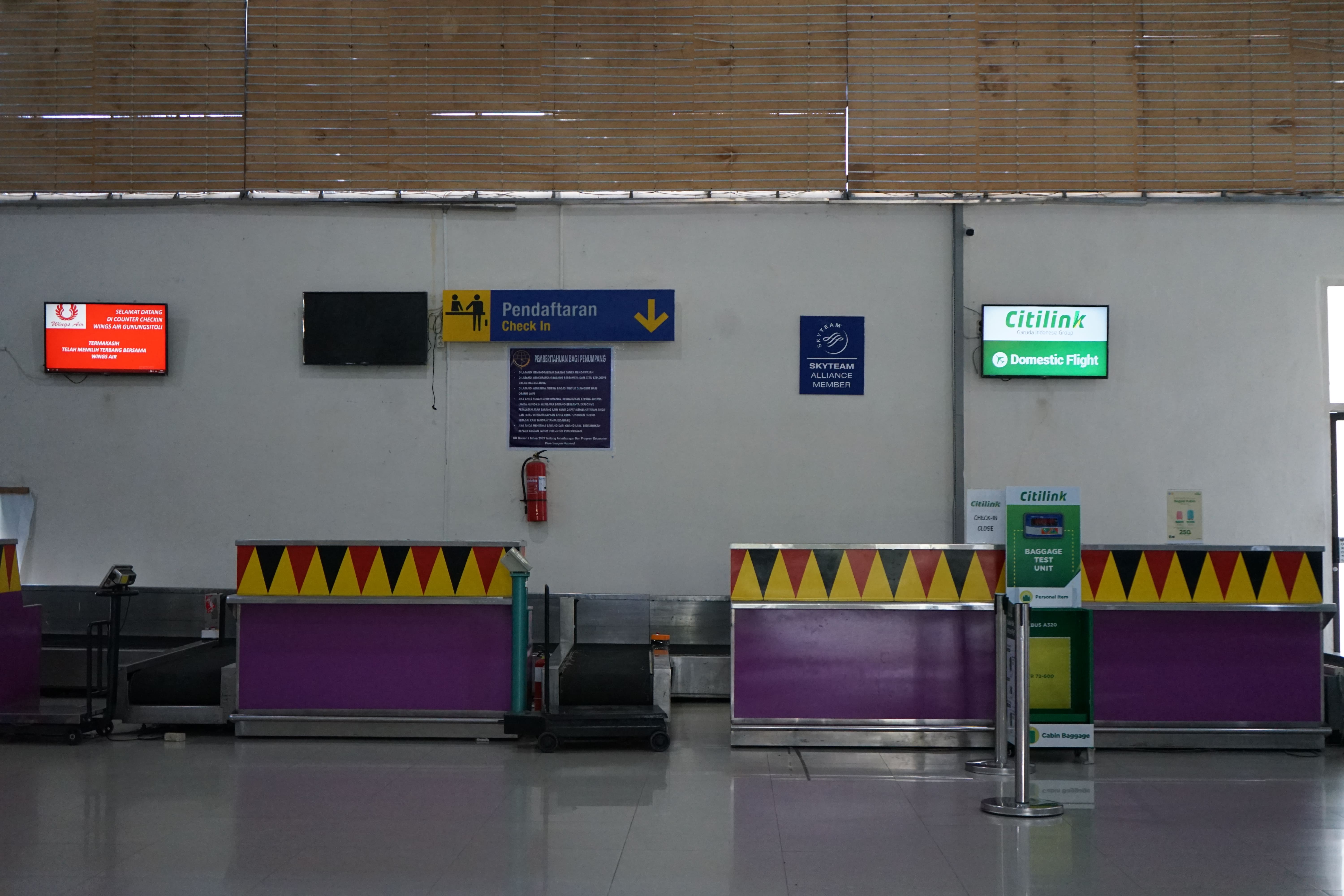 Foto Bandara Counter Check-In