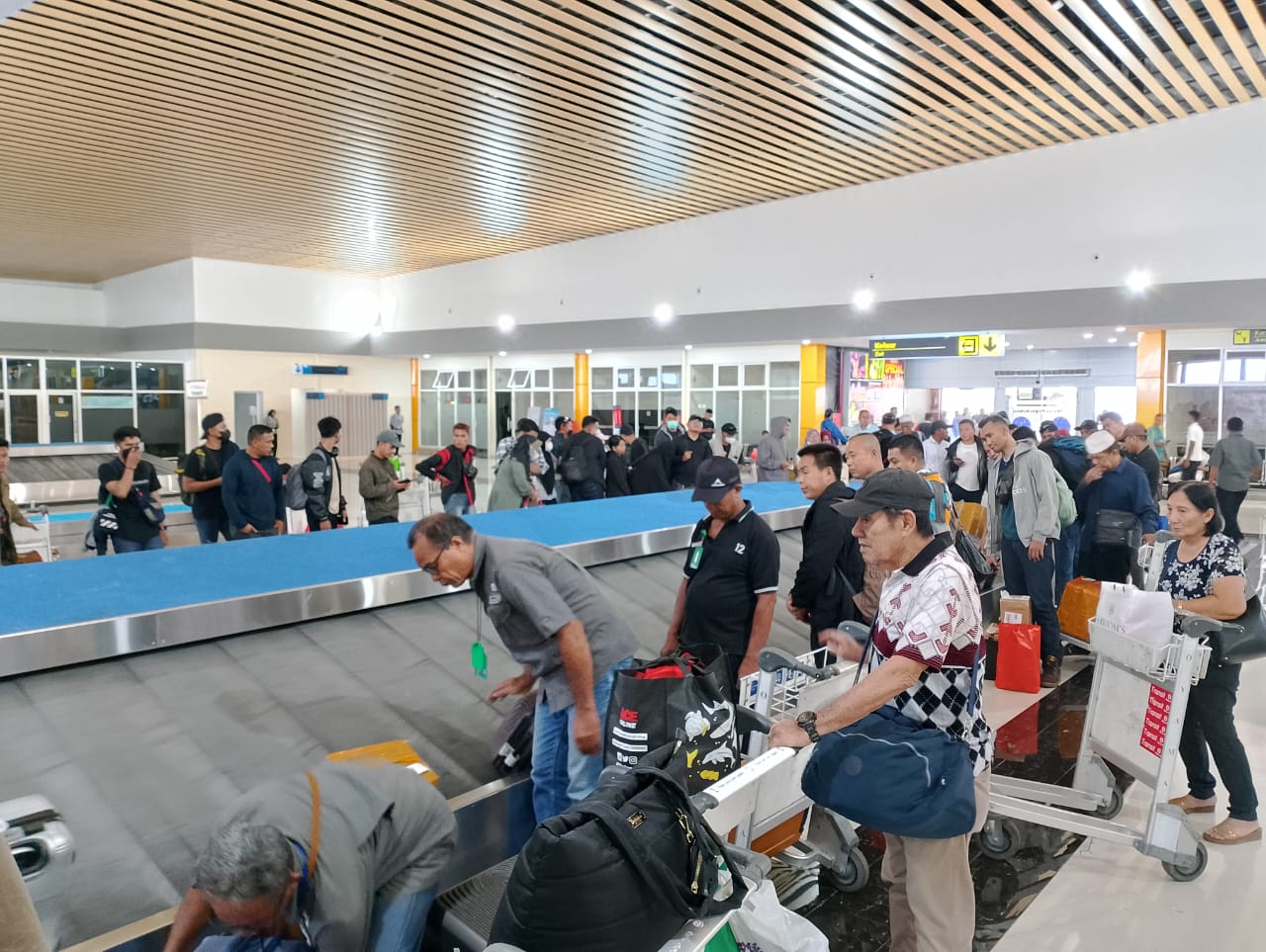 Foto Bandara RUANG KEDATANGAN