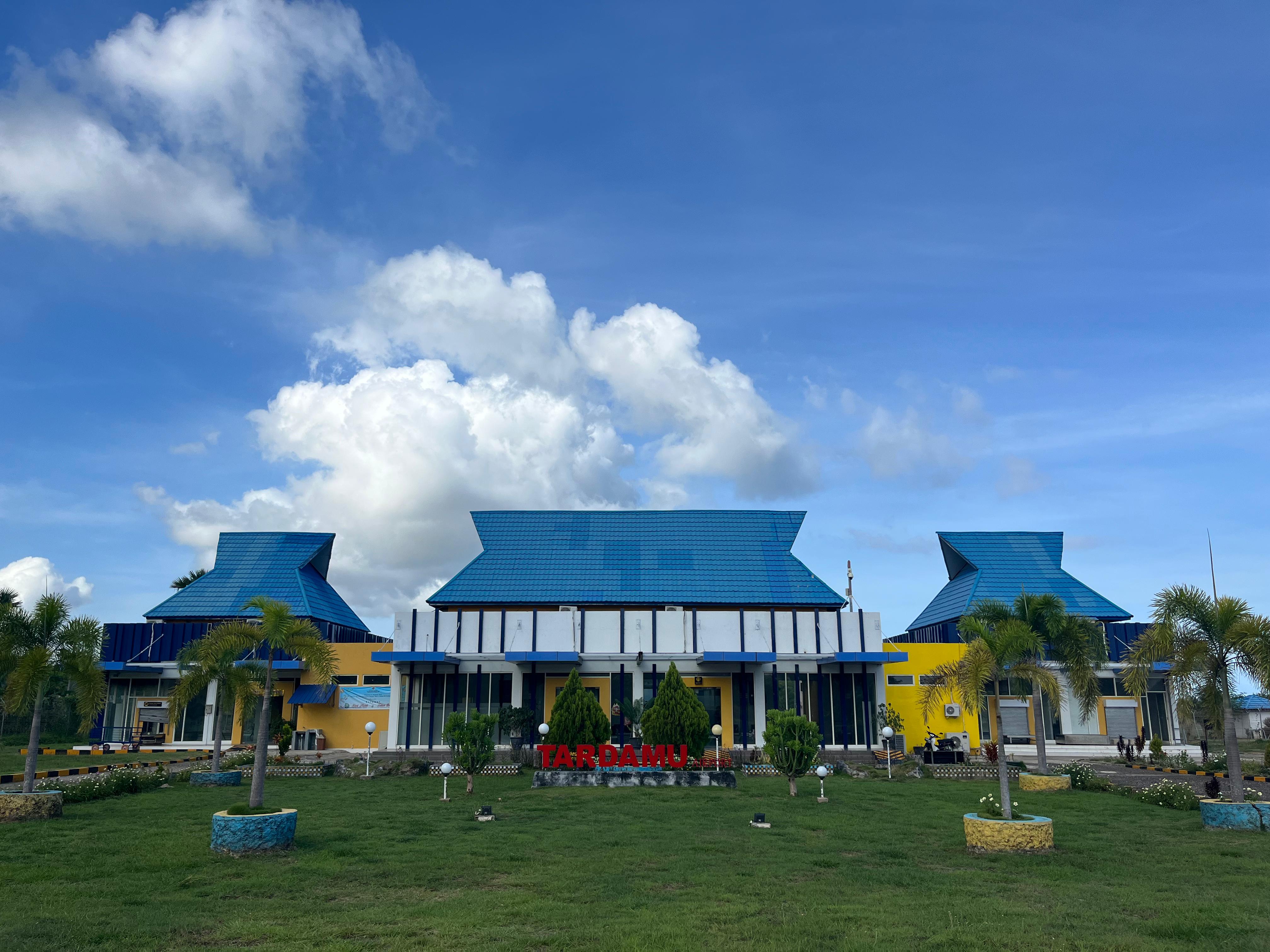 Foto Bandara Terminal Tardamu Airport