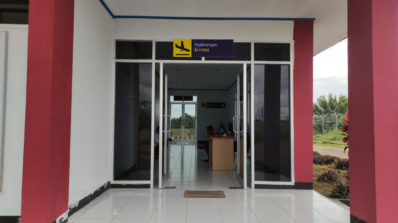 Foto Bandara Pintu Kedatangan