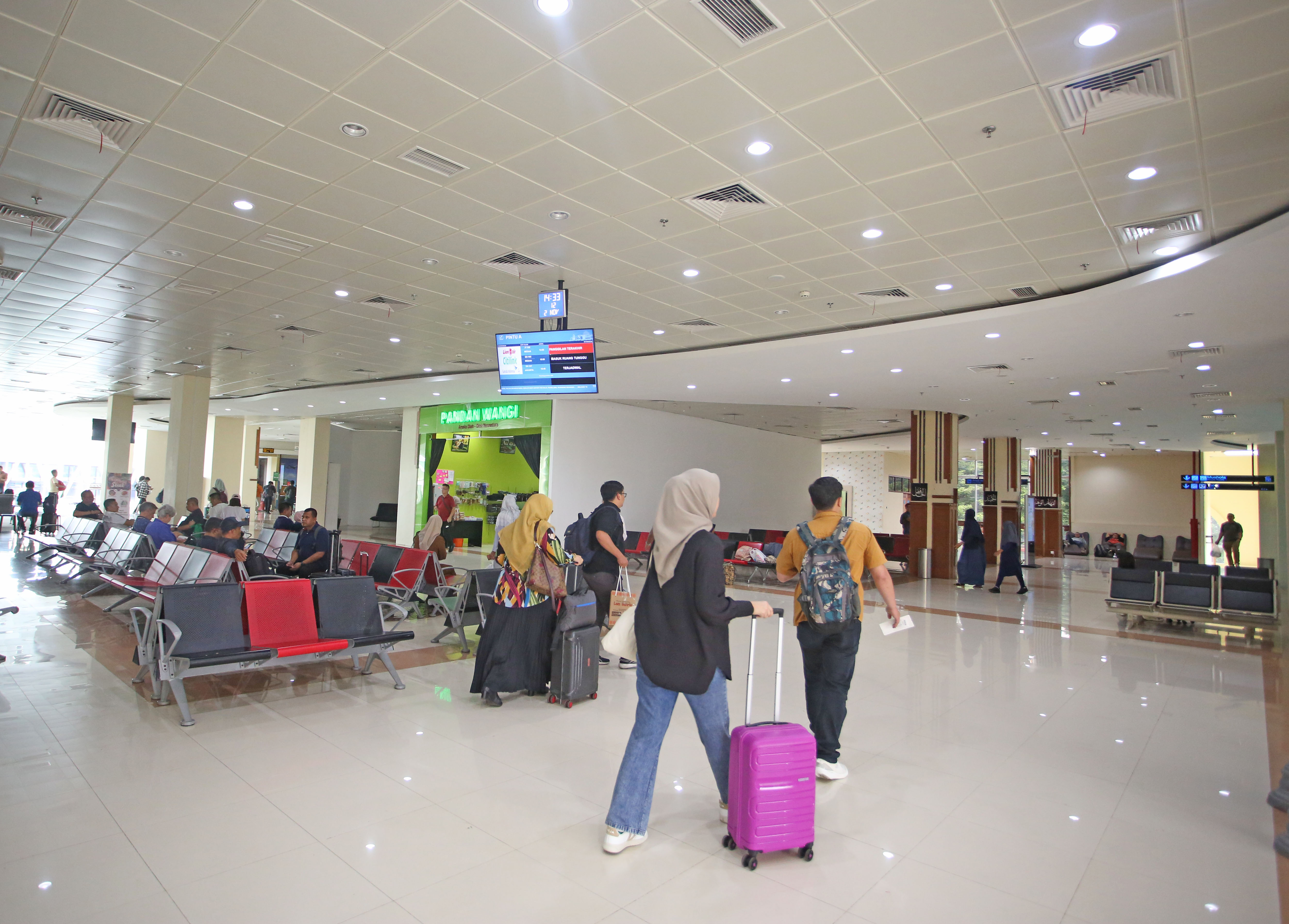 Foto Bandara Ruang Tunggu