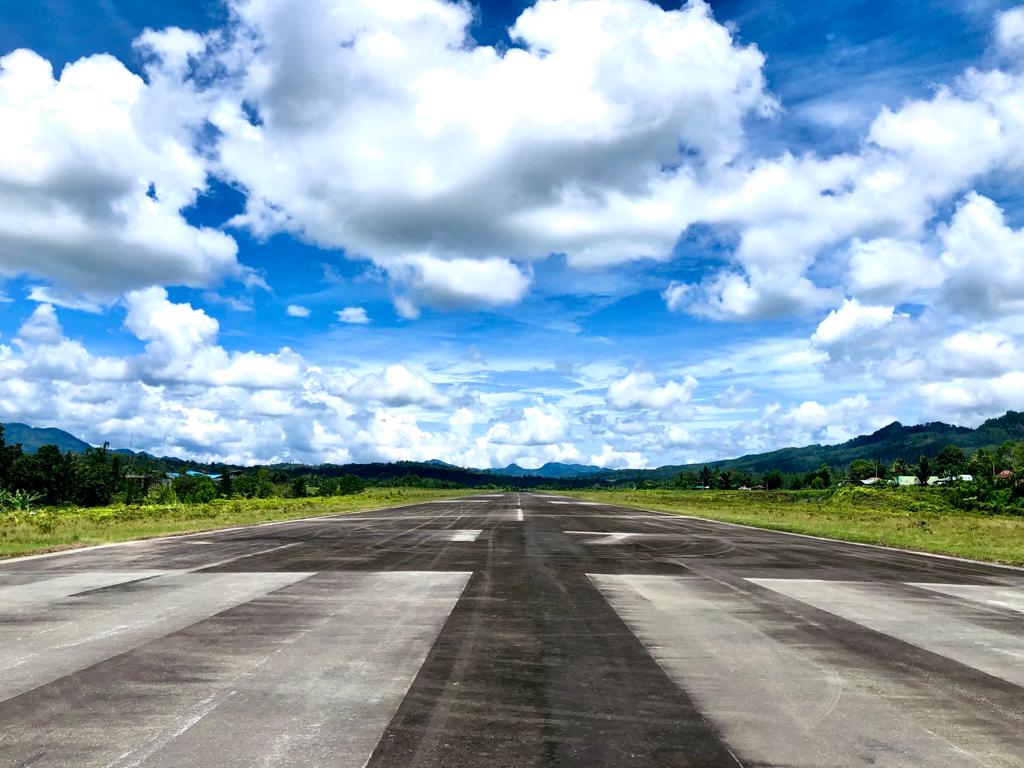 Foto Bandara Runway