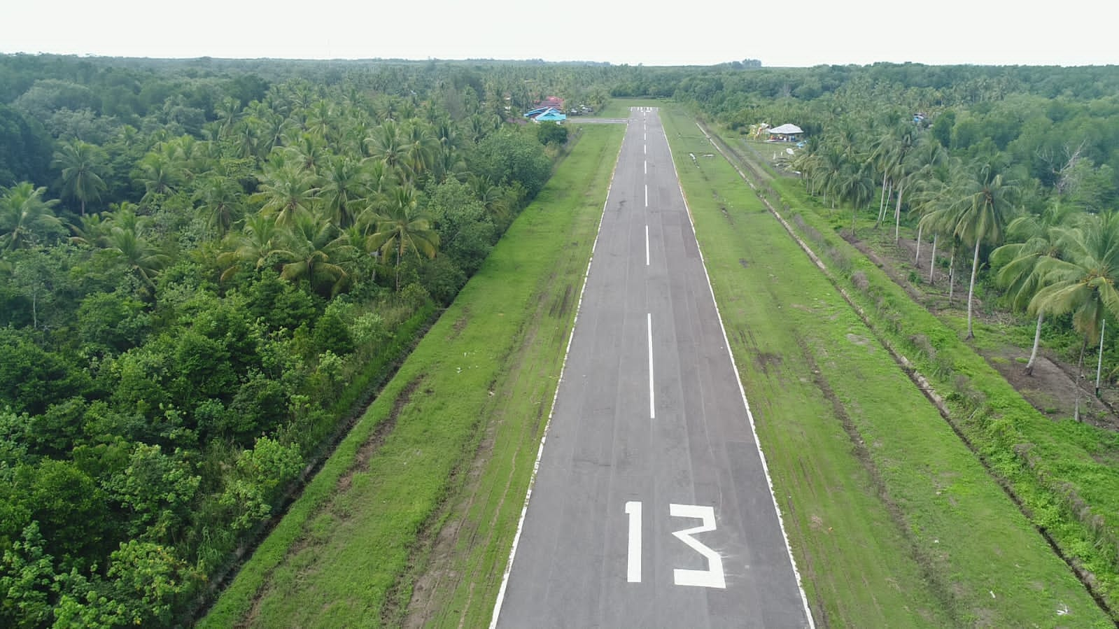 Foto Bandara Runway 13