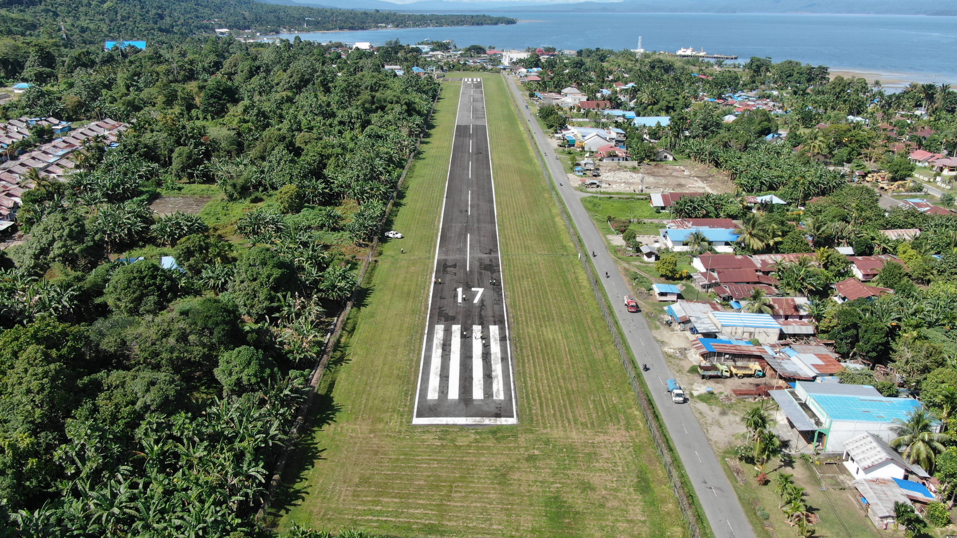 Foto Bandara RUNWAY 17